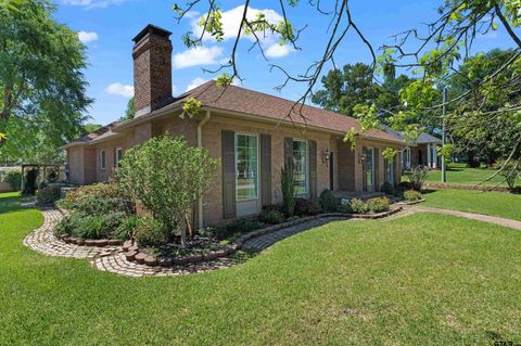 326 E. Main St Henderson TX 75652