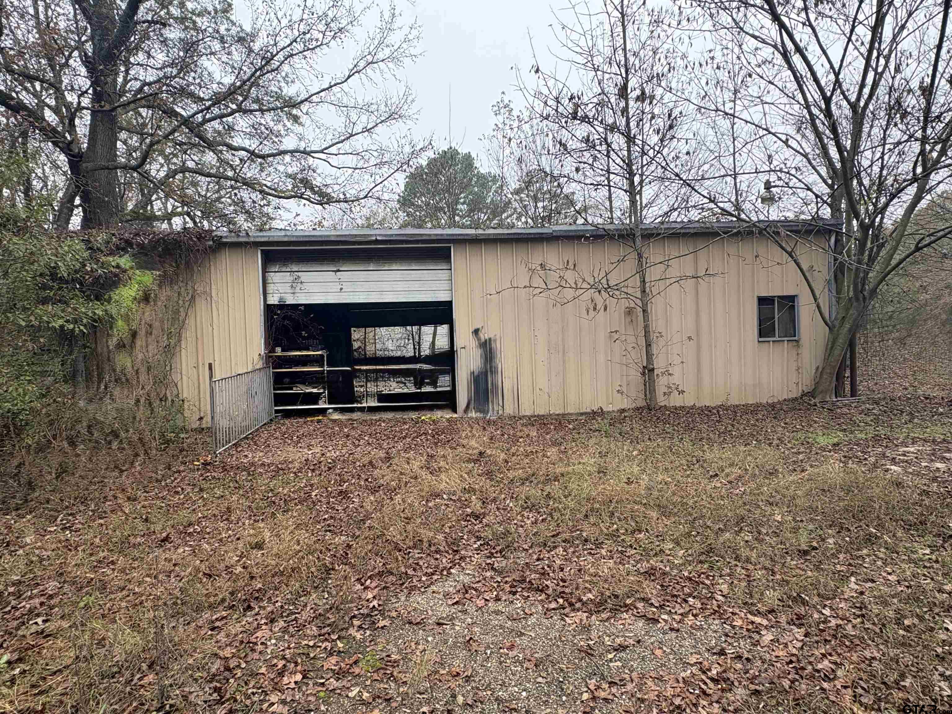 Photo 1 of 3 — 1604 E 9th, Mt Pleasant, TX 75455