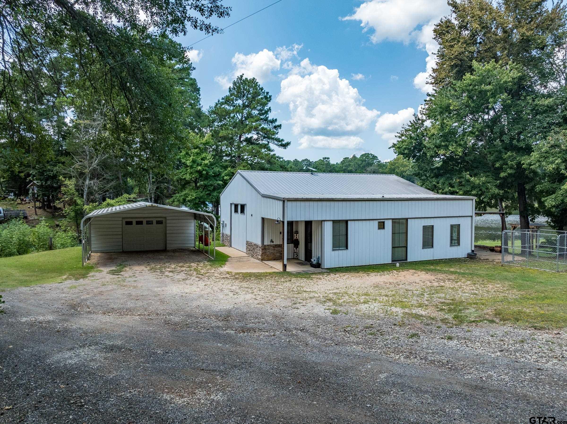 240 Private Road 5515