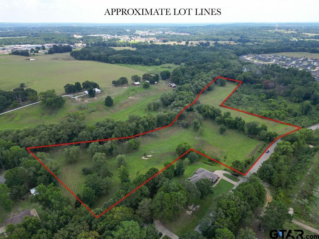 8.25 acres CR 463