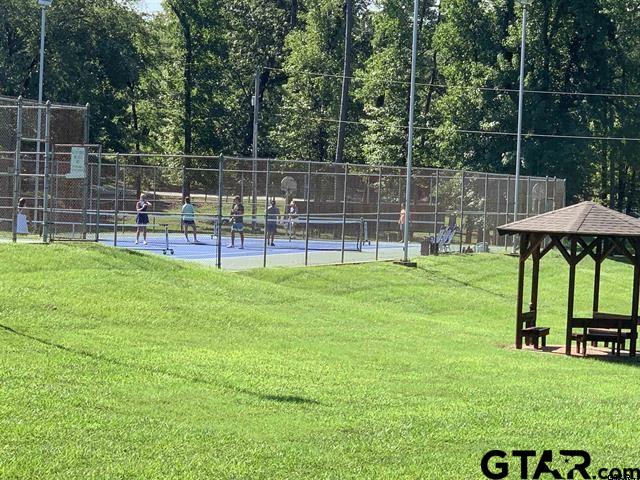 8 Fawns Crossing Dr