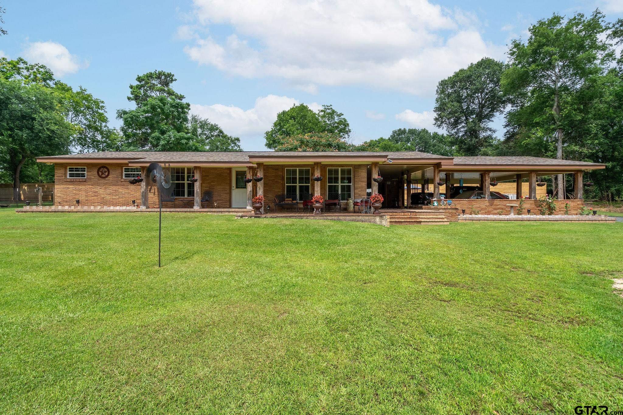 519 E E WL Doc Dodson