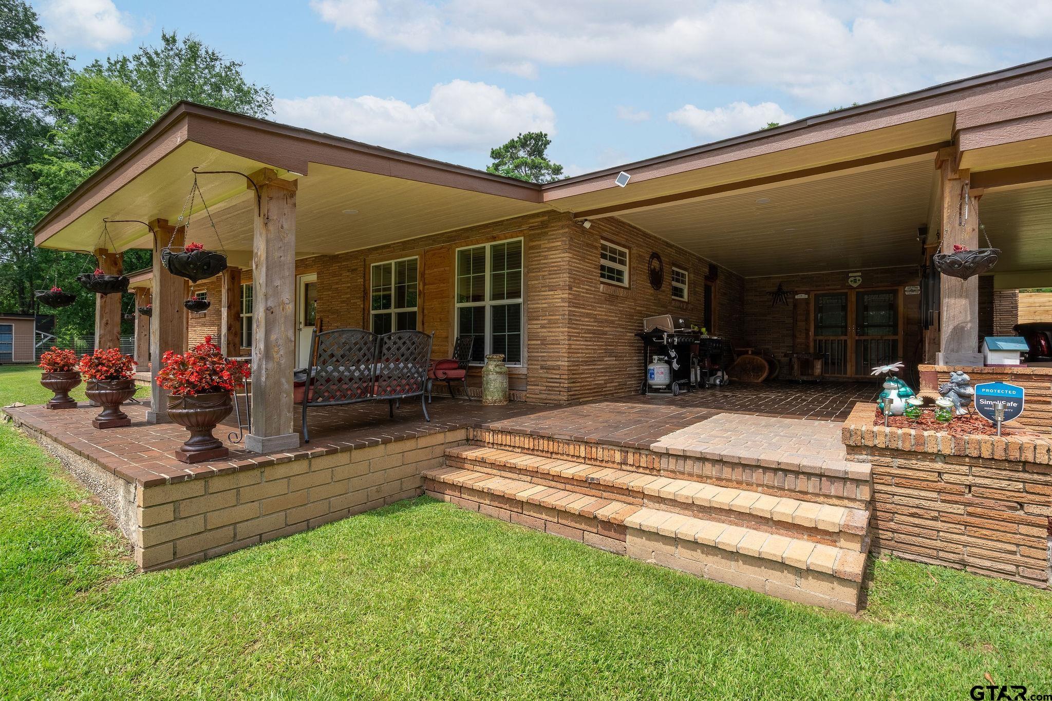 519 E E WL Doc Dodson