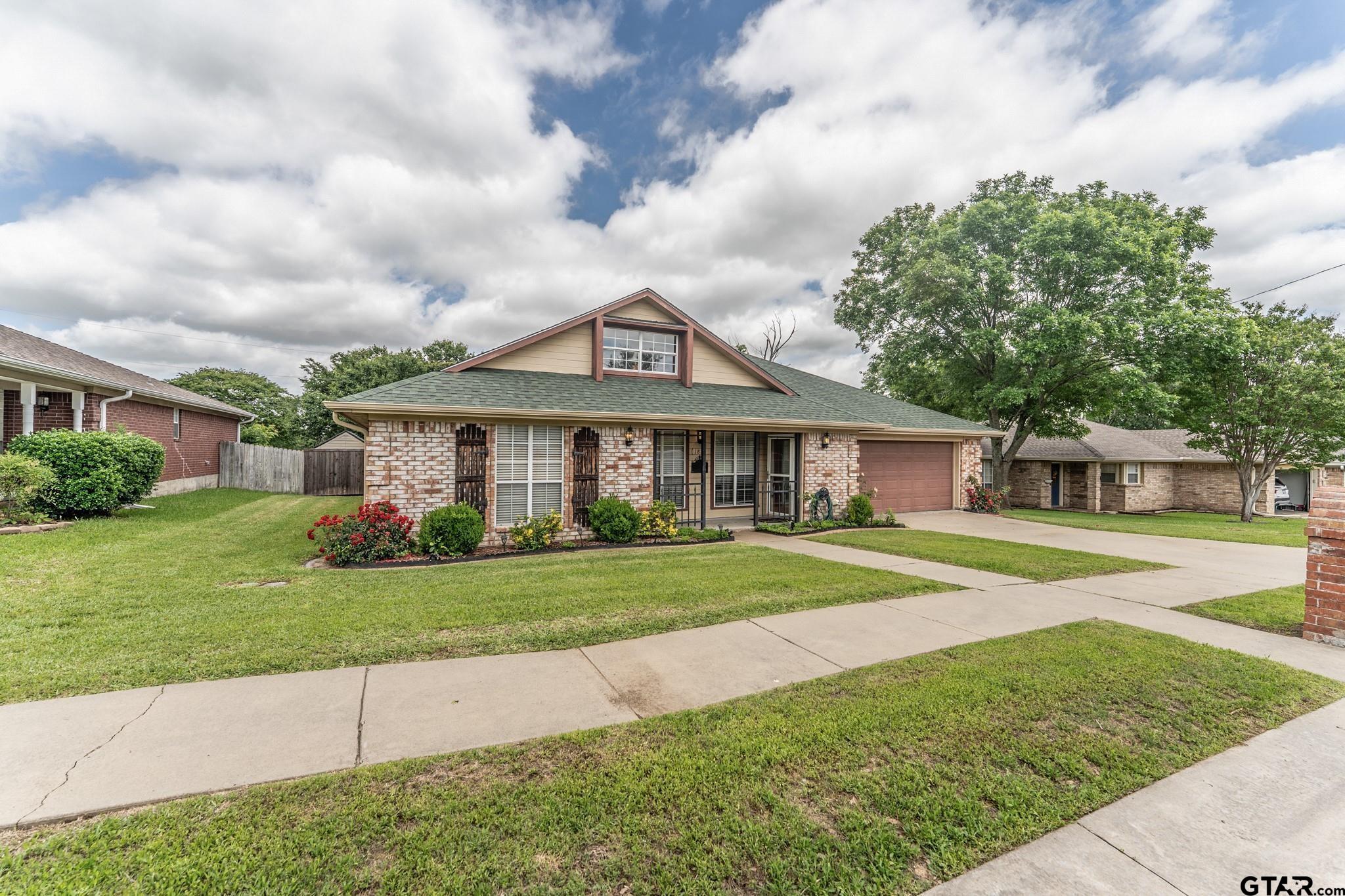 1853 Woodbridge Drive