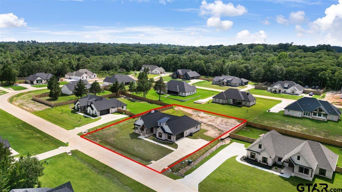 14604 Woodland Creek