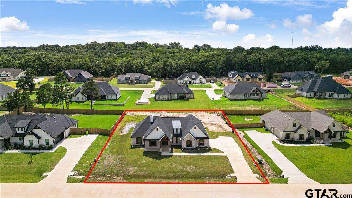14604 Woodland Creek