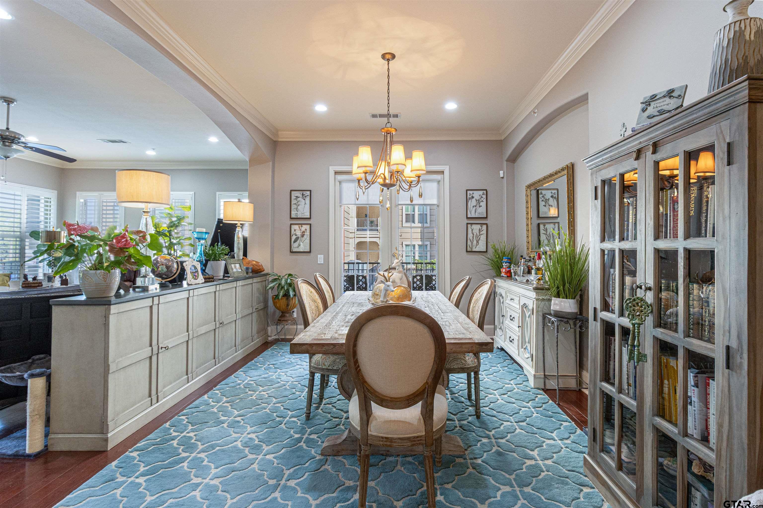 3363 Cascades Blvd #207