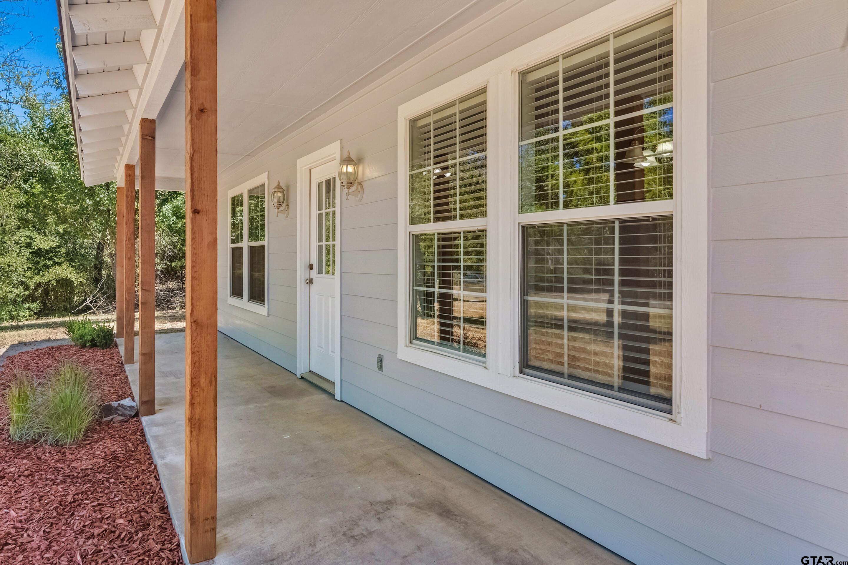 2332 Holly Trail East