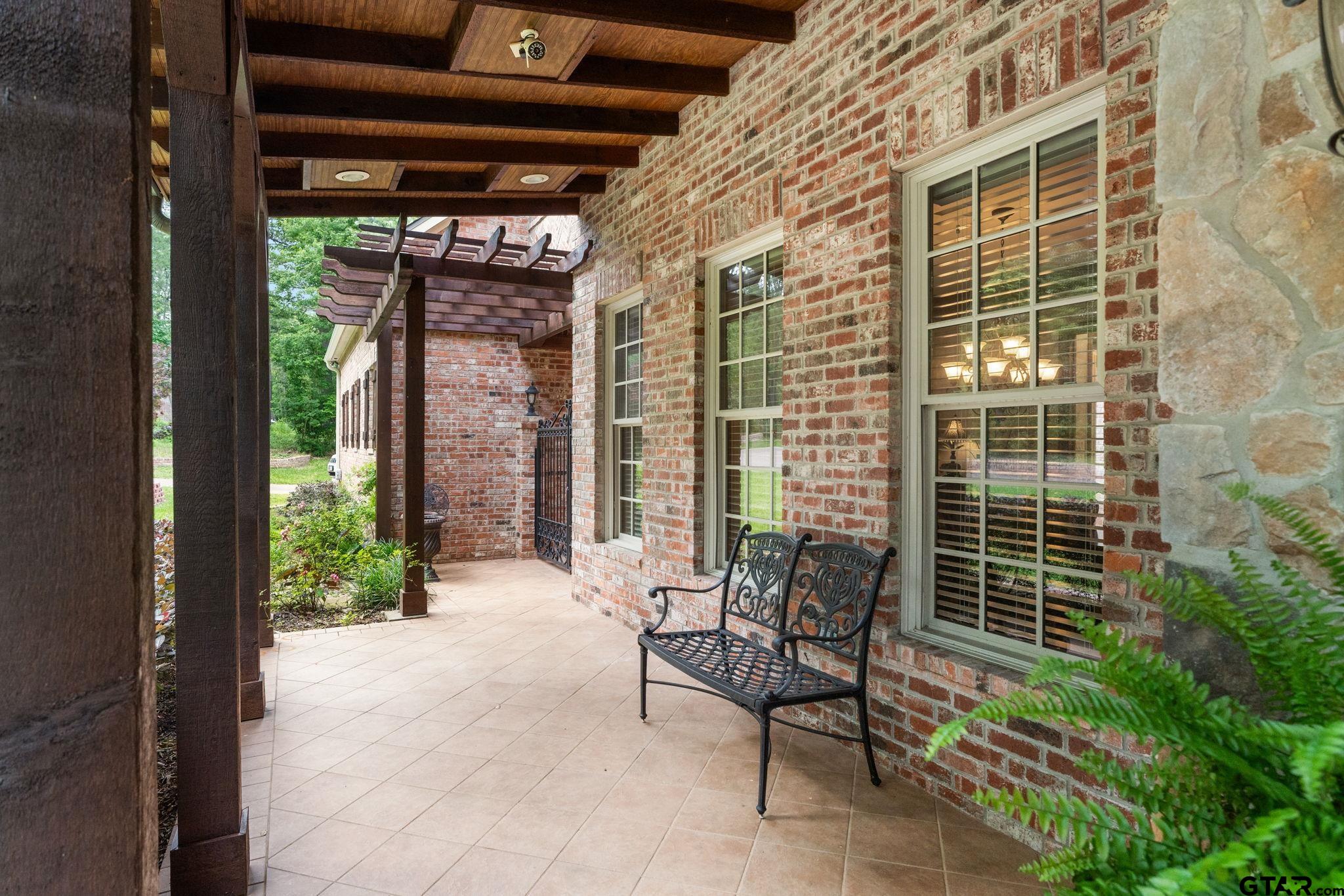 3814 Brighton Creek Cir