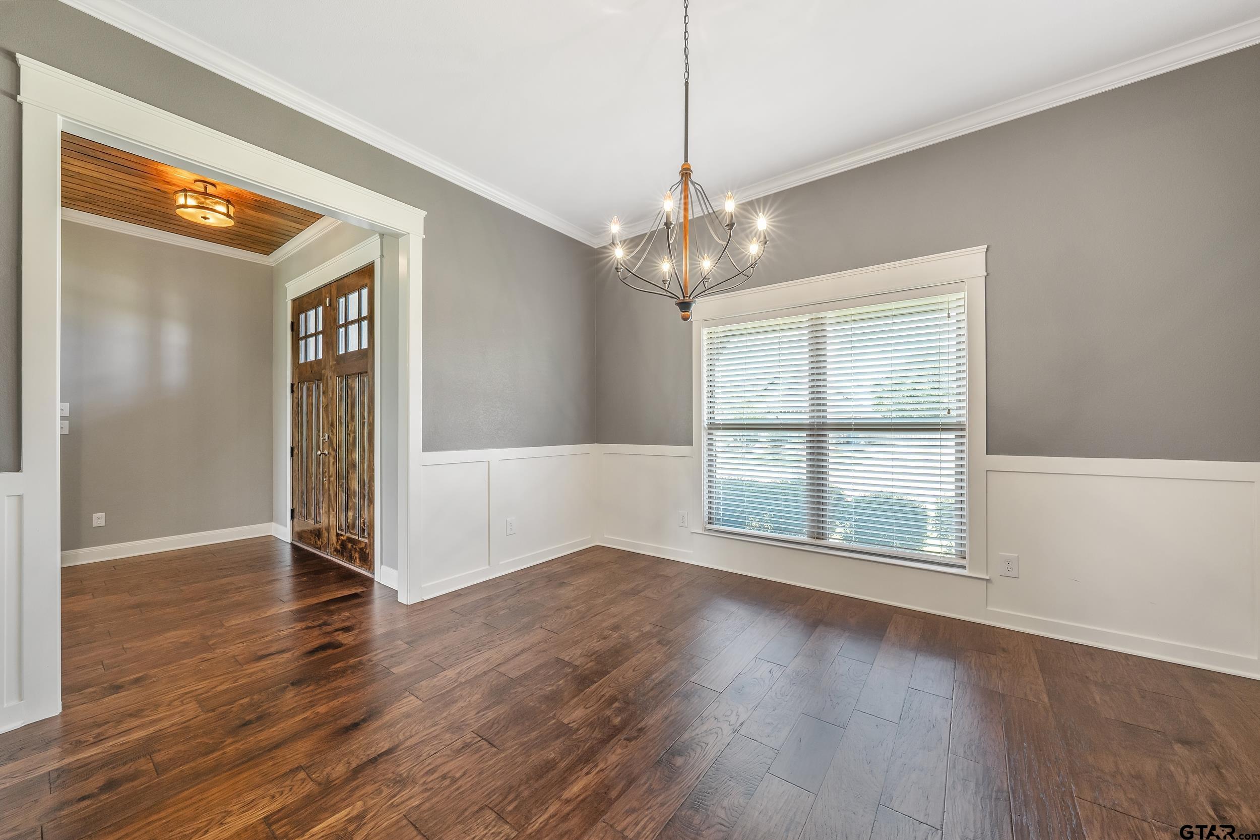 280 Bush Buck Way