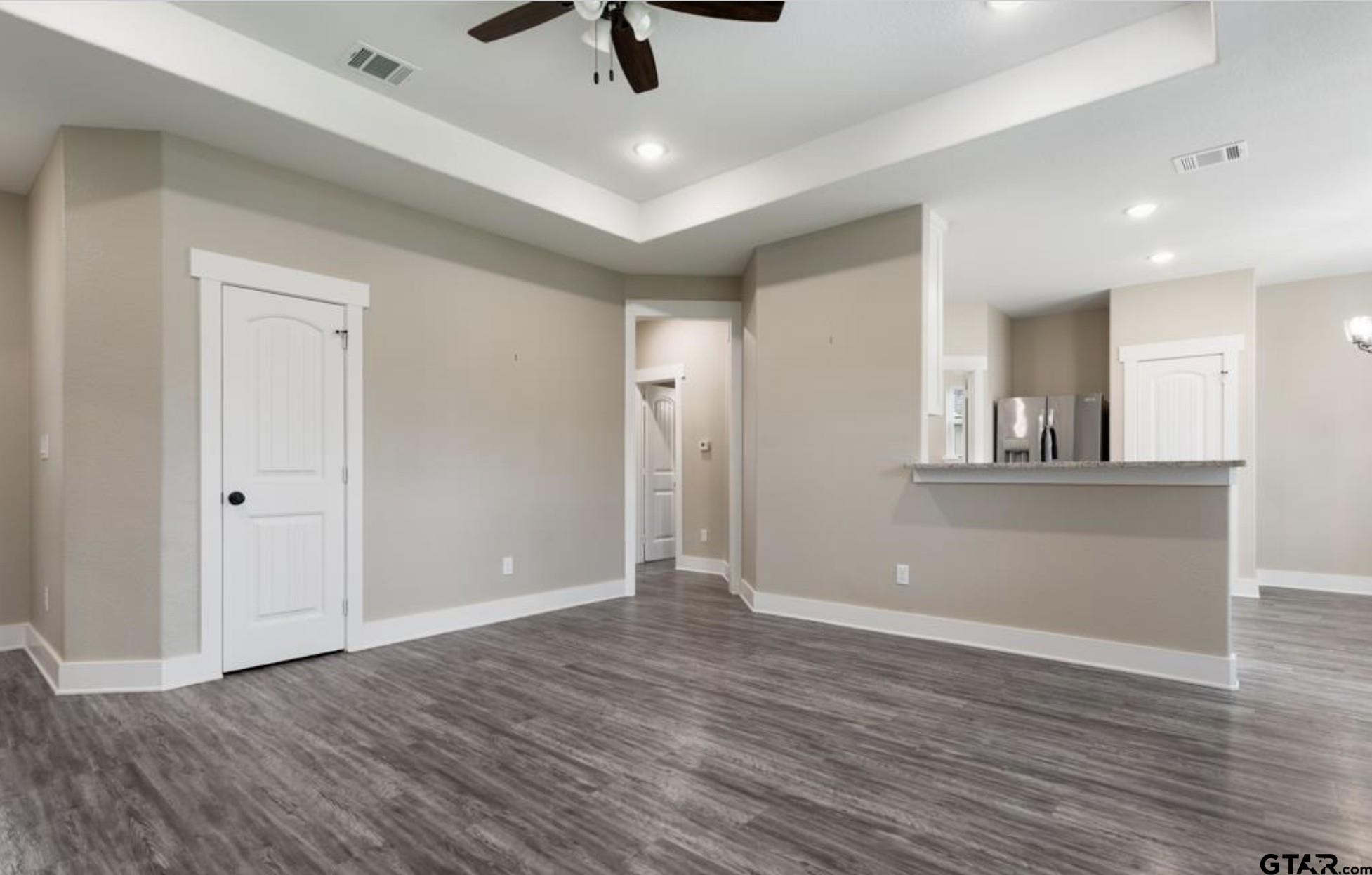 14127 Donna Dr