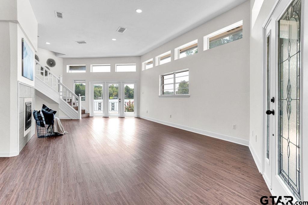 1613 Tanglewood Drive East