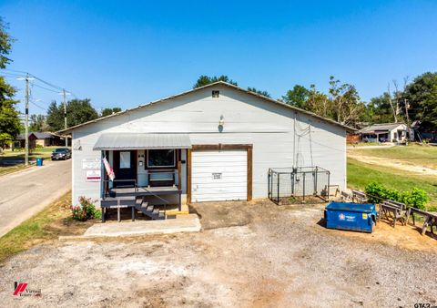 102 Gray Henderson TX 75654