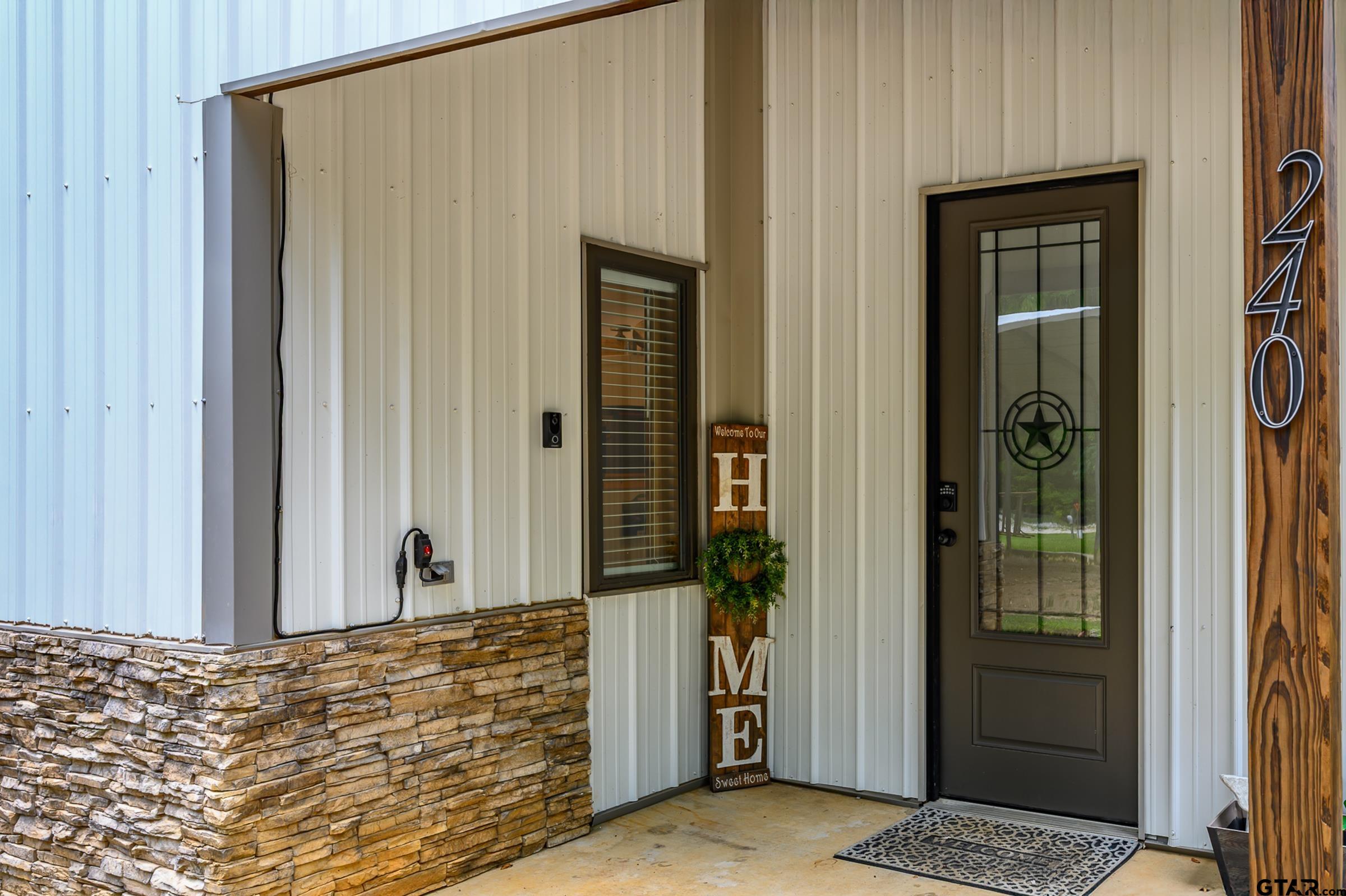 240 Private Road 5515