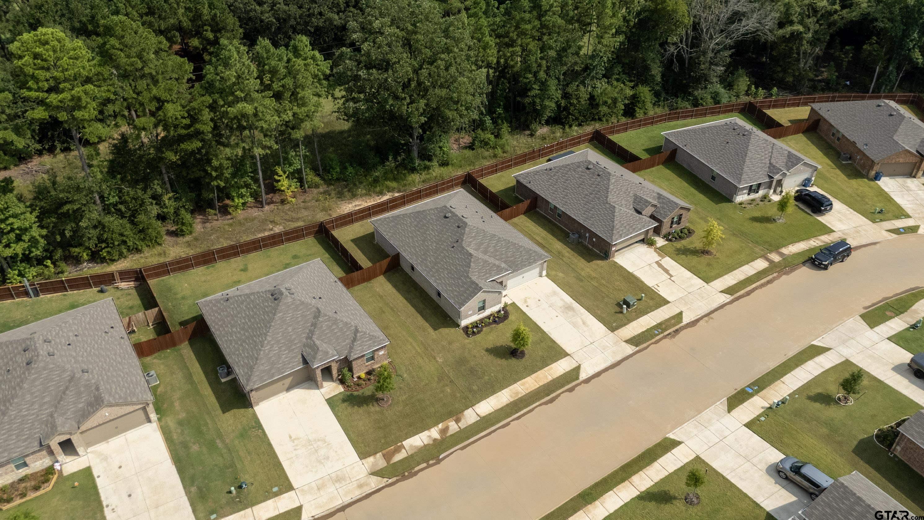 603 E River Oaks Lane