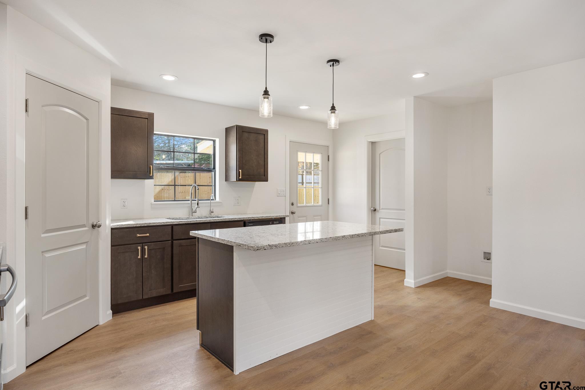 Bullard, Texas 75757, United States, 3 Bedrooms Bedrooms, ,2 BathroomsBathrooms,Residential,Active,148424