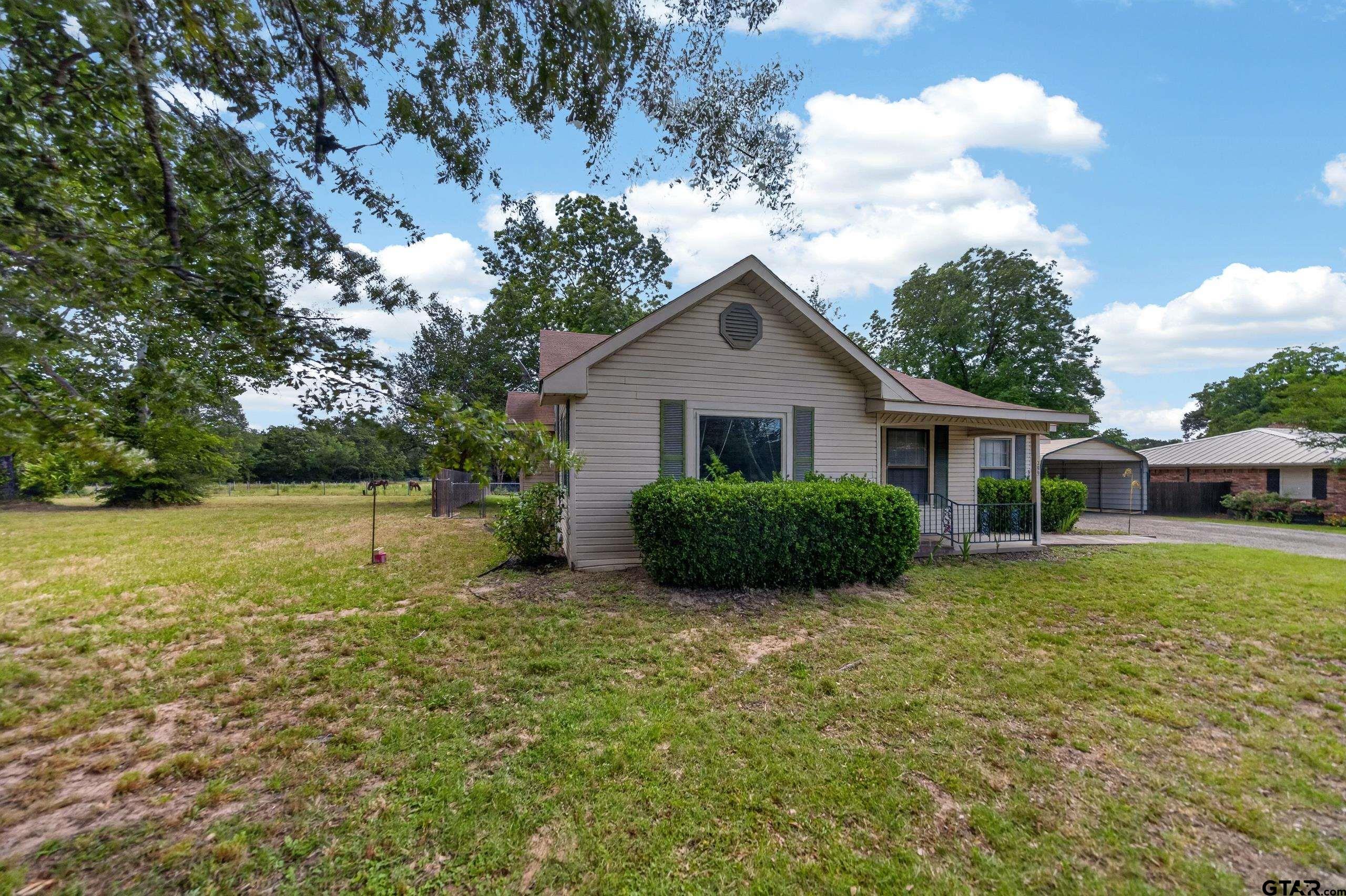 399 S Oak