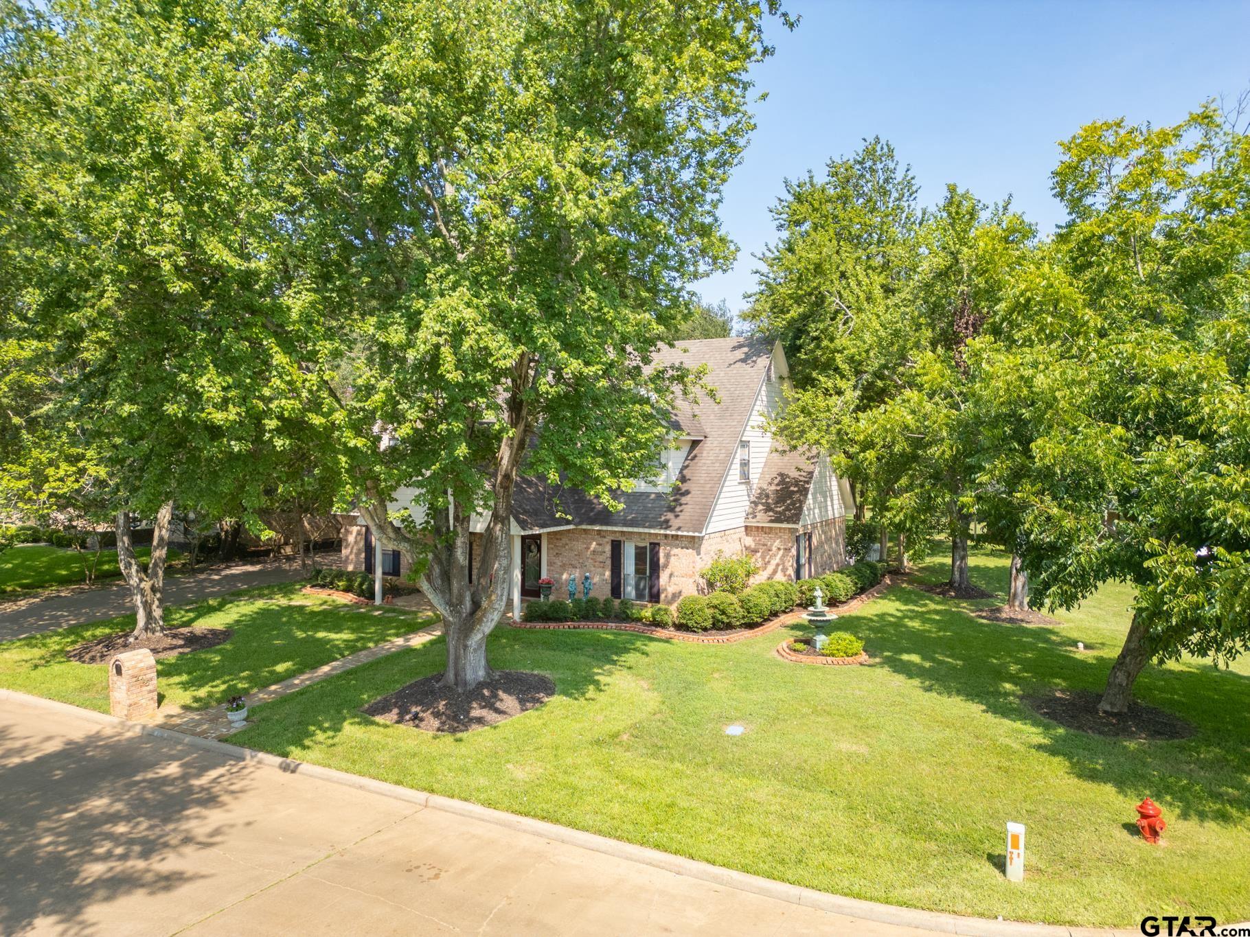 215 Enchanted Estates Dr