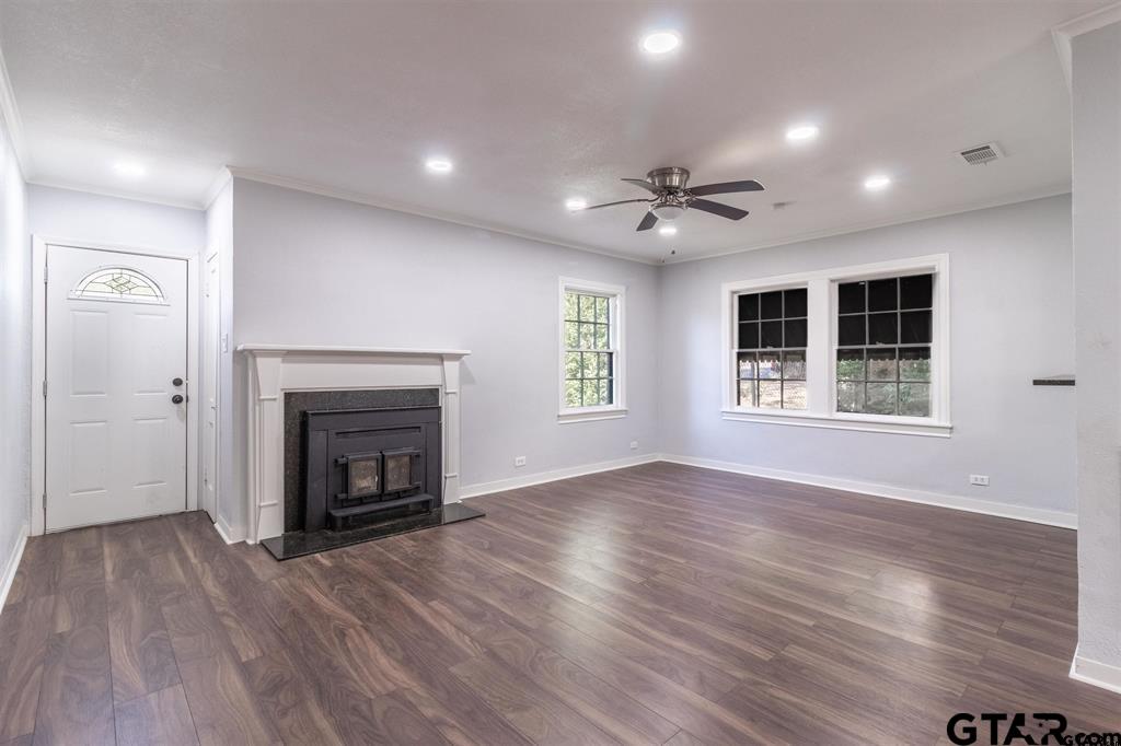 1430 S Glenwood