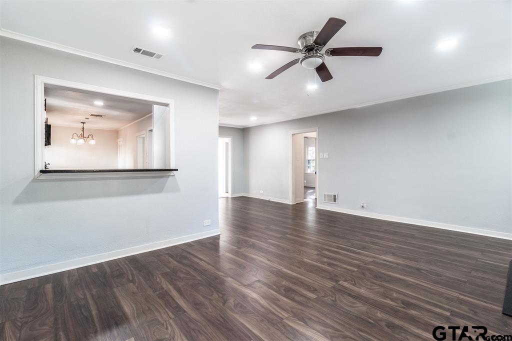 1430 S Glenwood