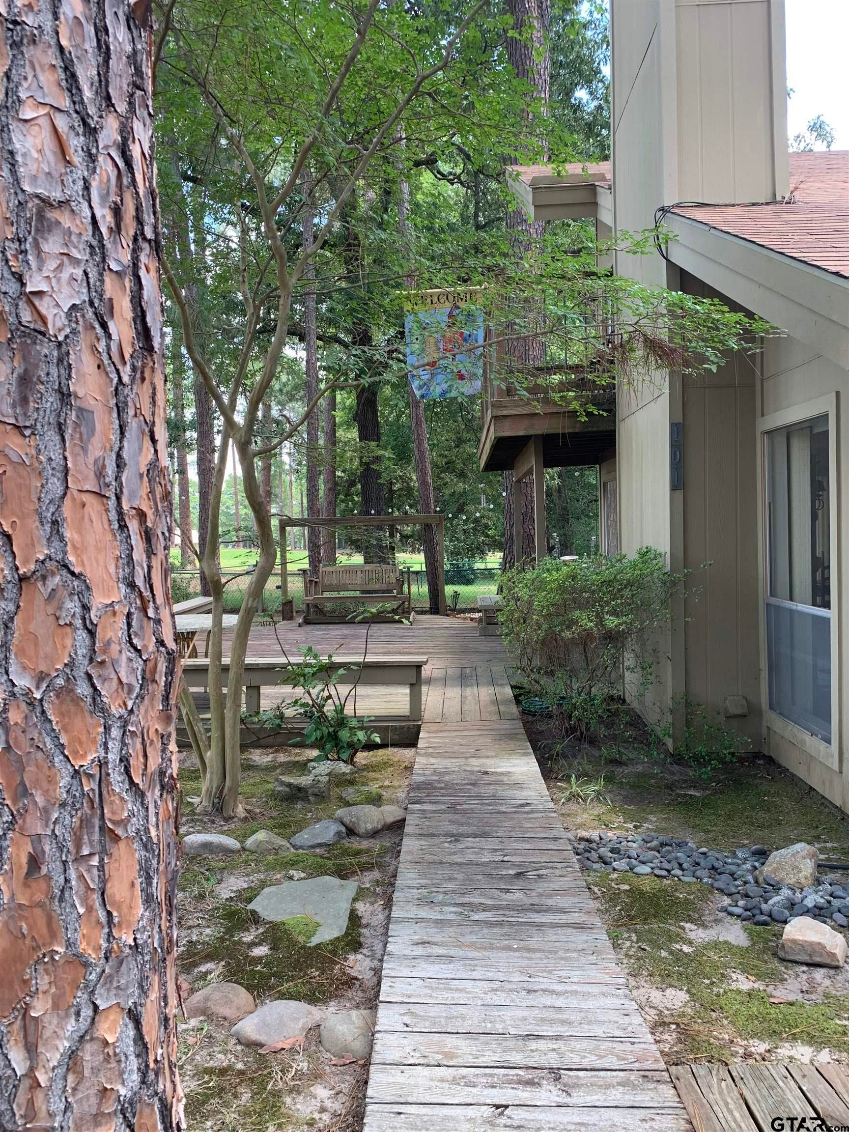 631 Holly Trail East, Unit 101