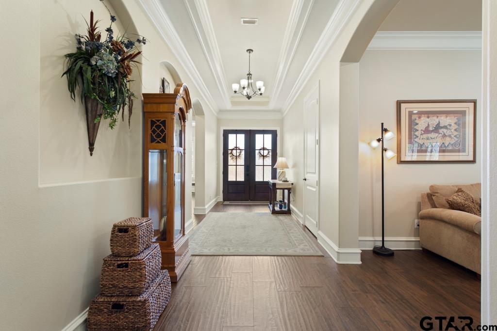 6923 Saint Anthony Drive