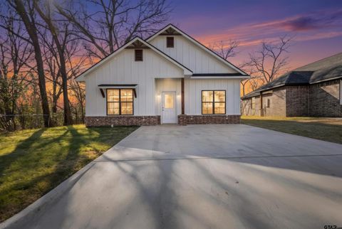 1310 Claude Tyler TX 75702