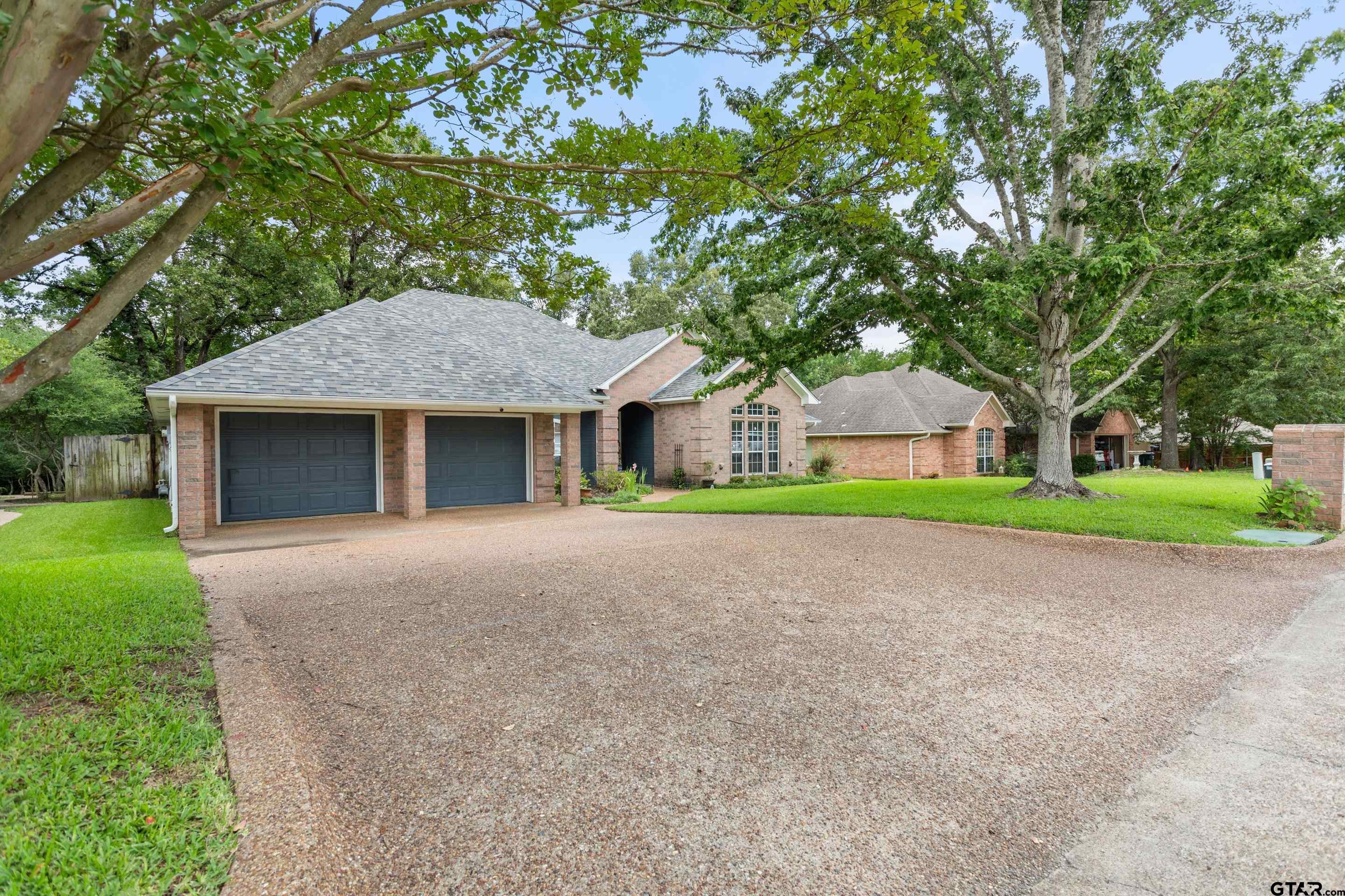 4005 Chapel Woods Blvd