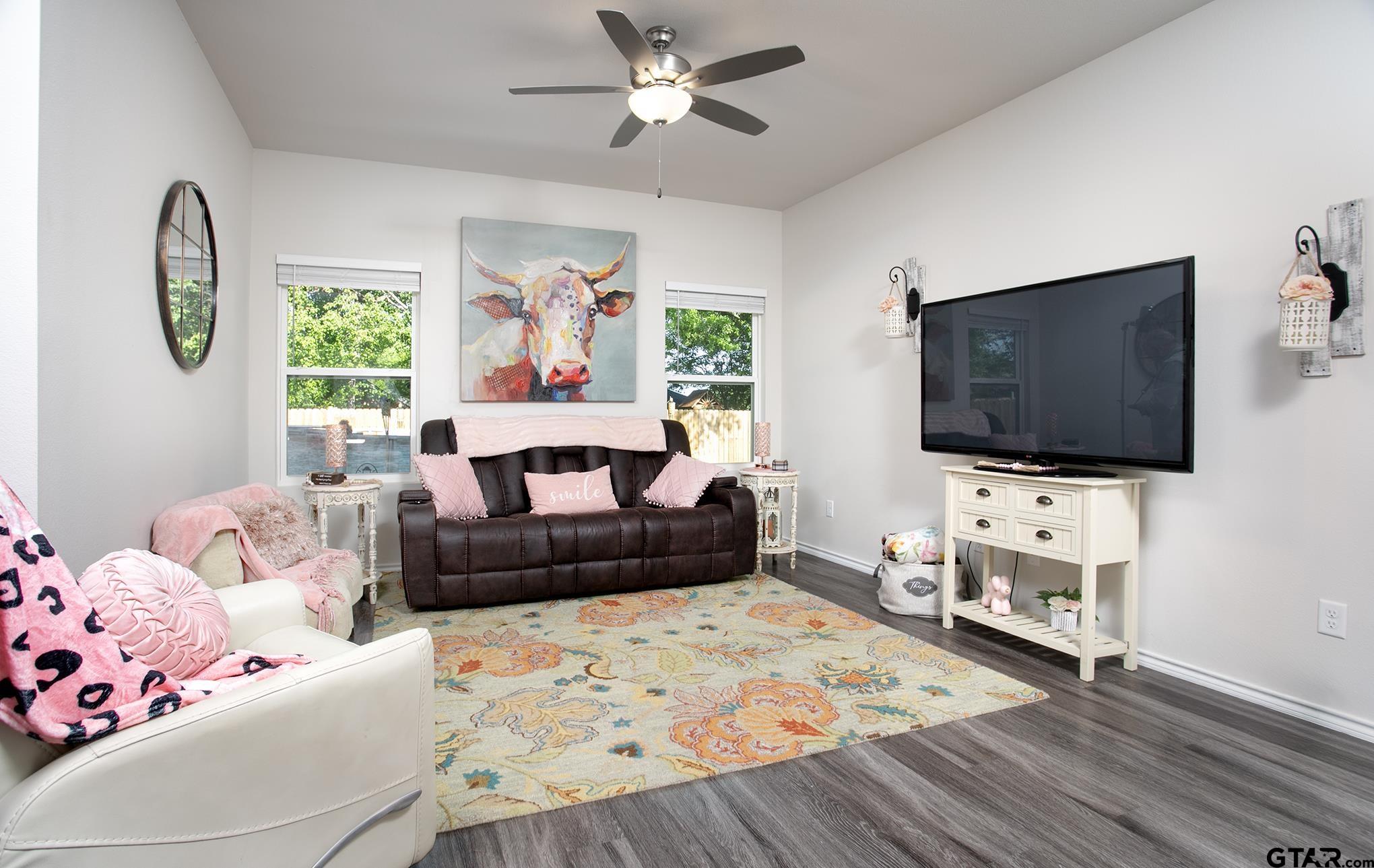 1104 Mayme Ct