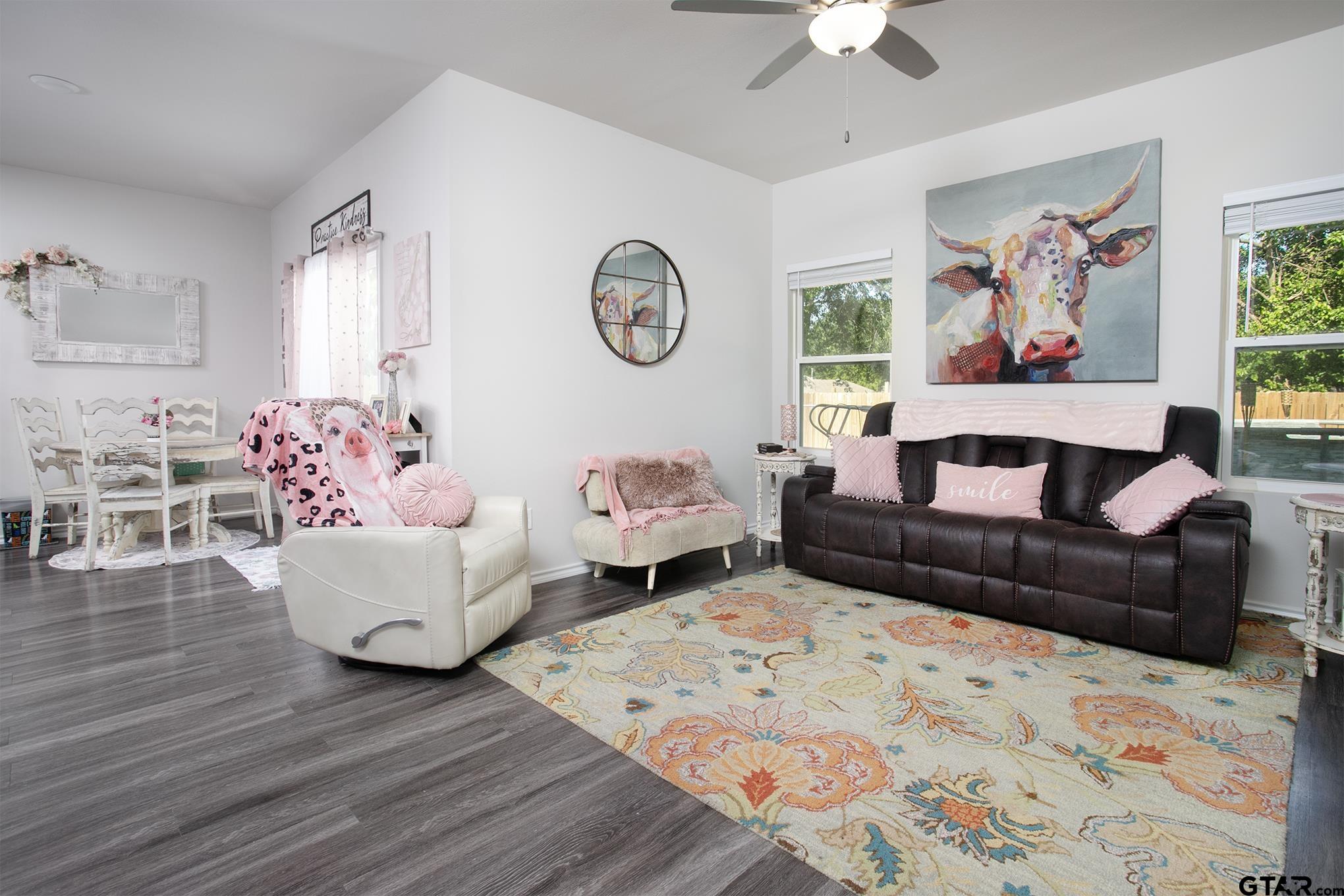 1104 Mayme Ct