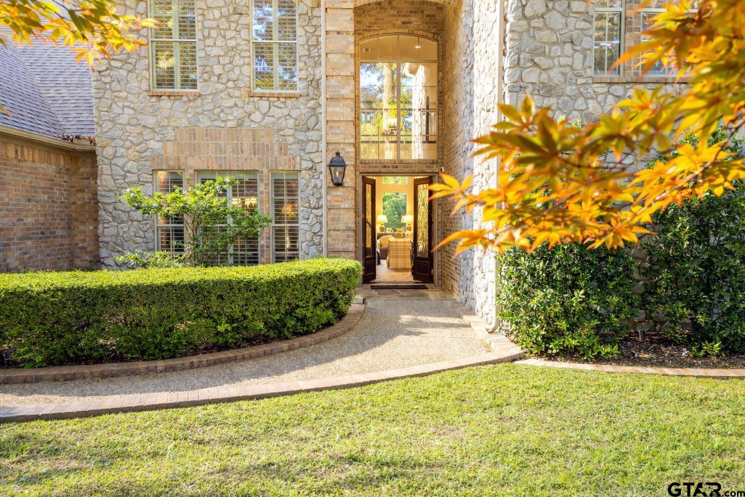 3640 River Oaks Court