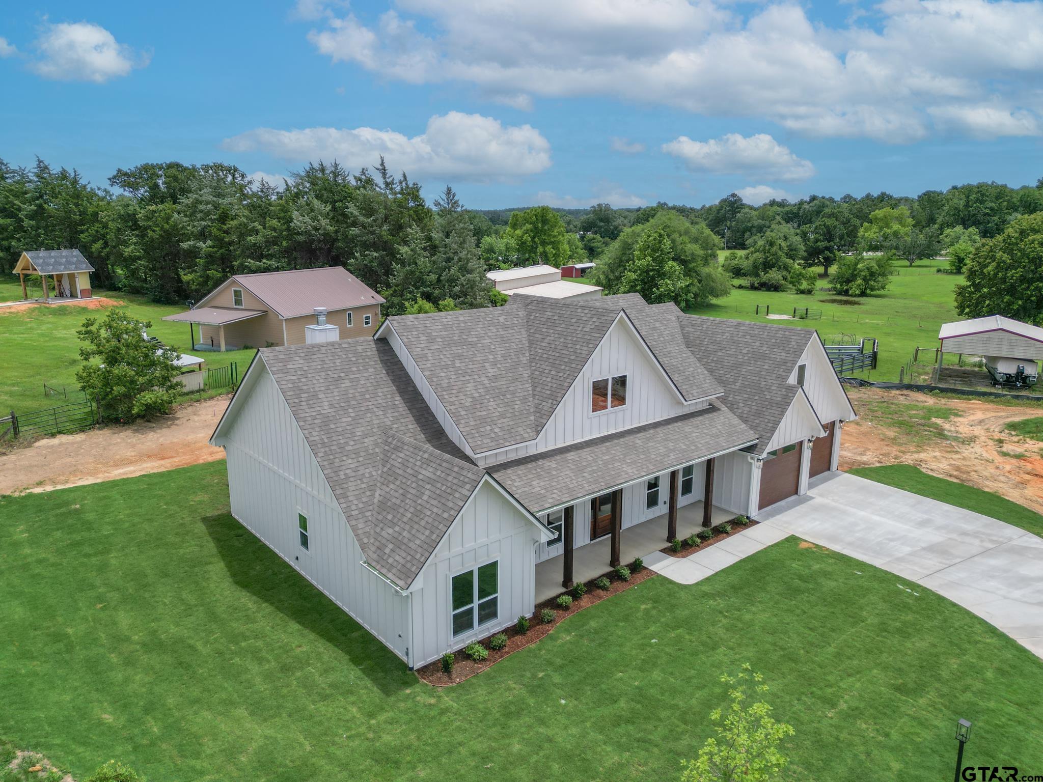 17512 Sugar Bluff Ln