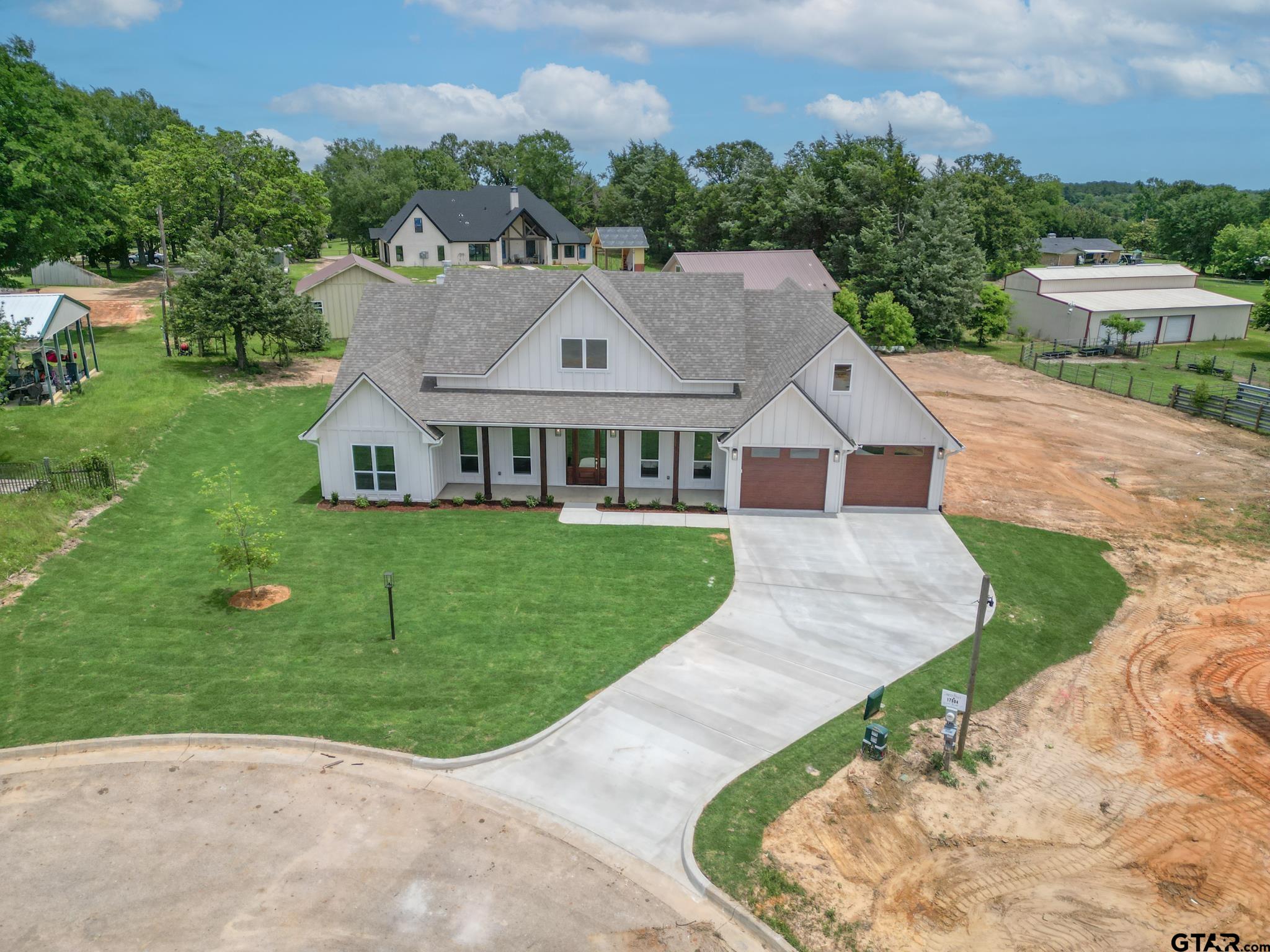 17512 Sugar Bluff Ln
