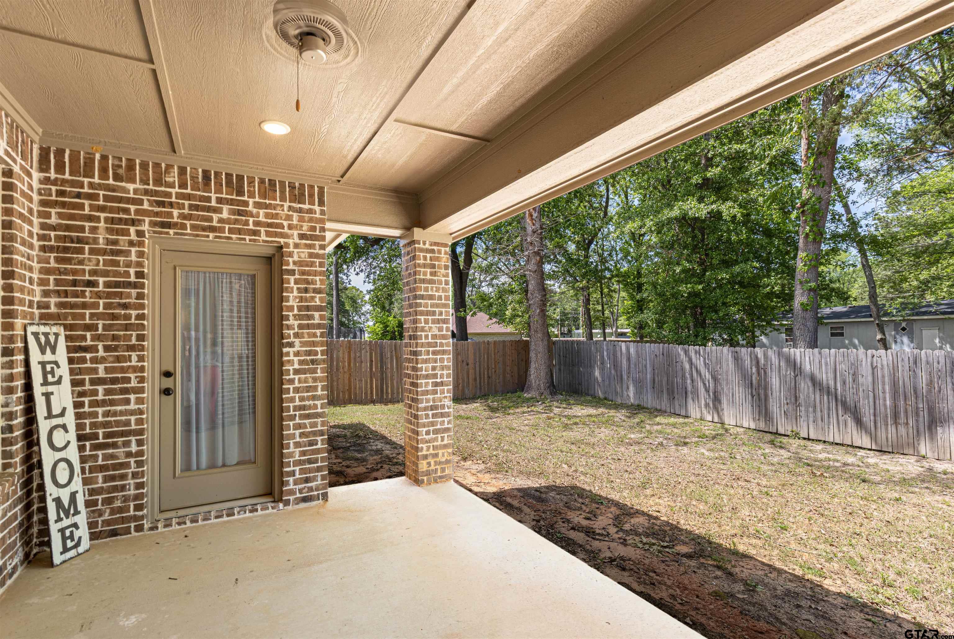 107 Rose Row Ln