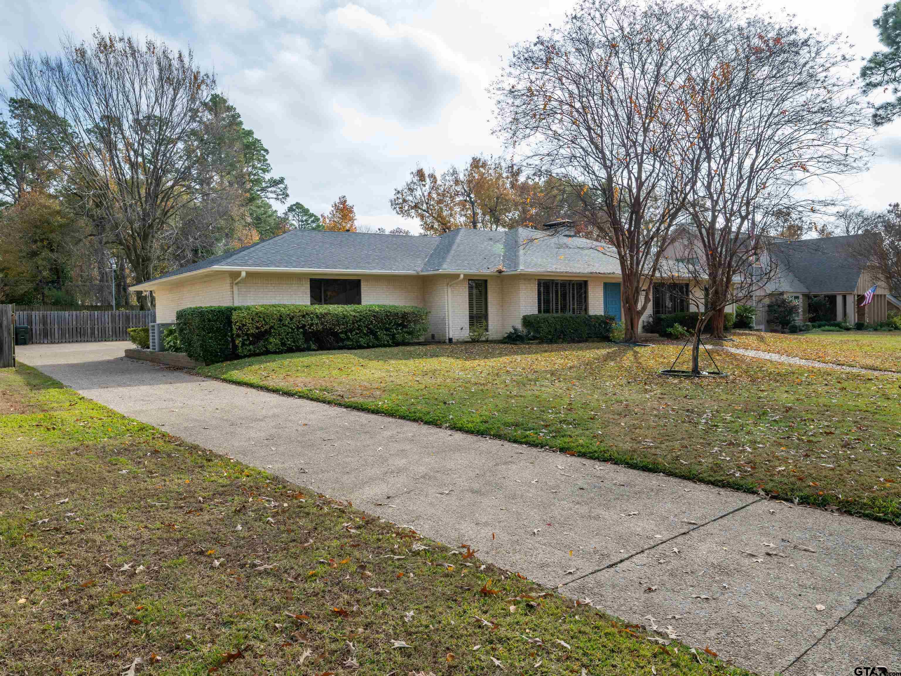 4010 Silverwood