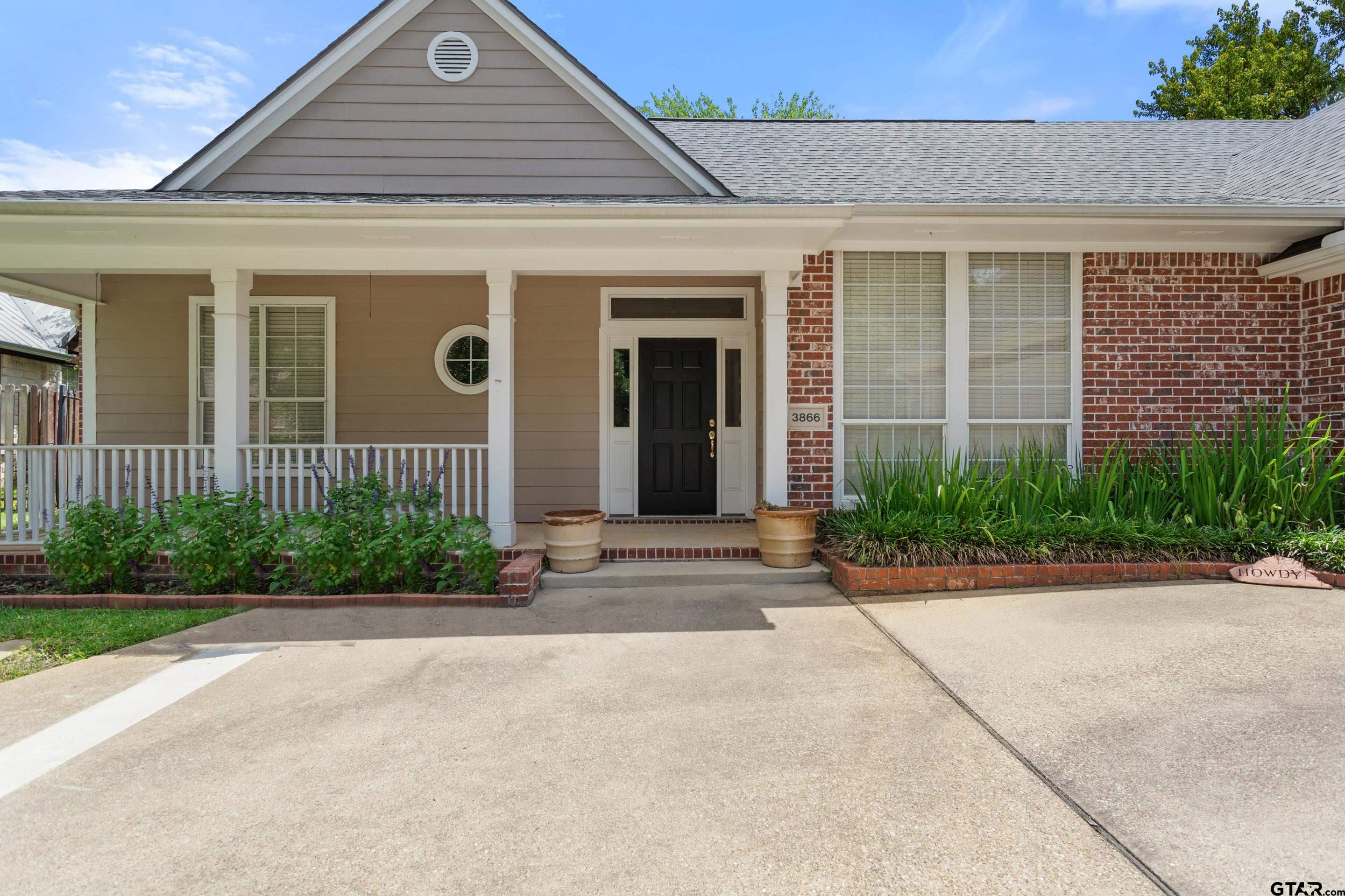 3866 Broadmoore Ct