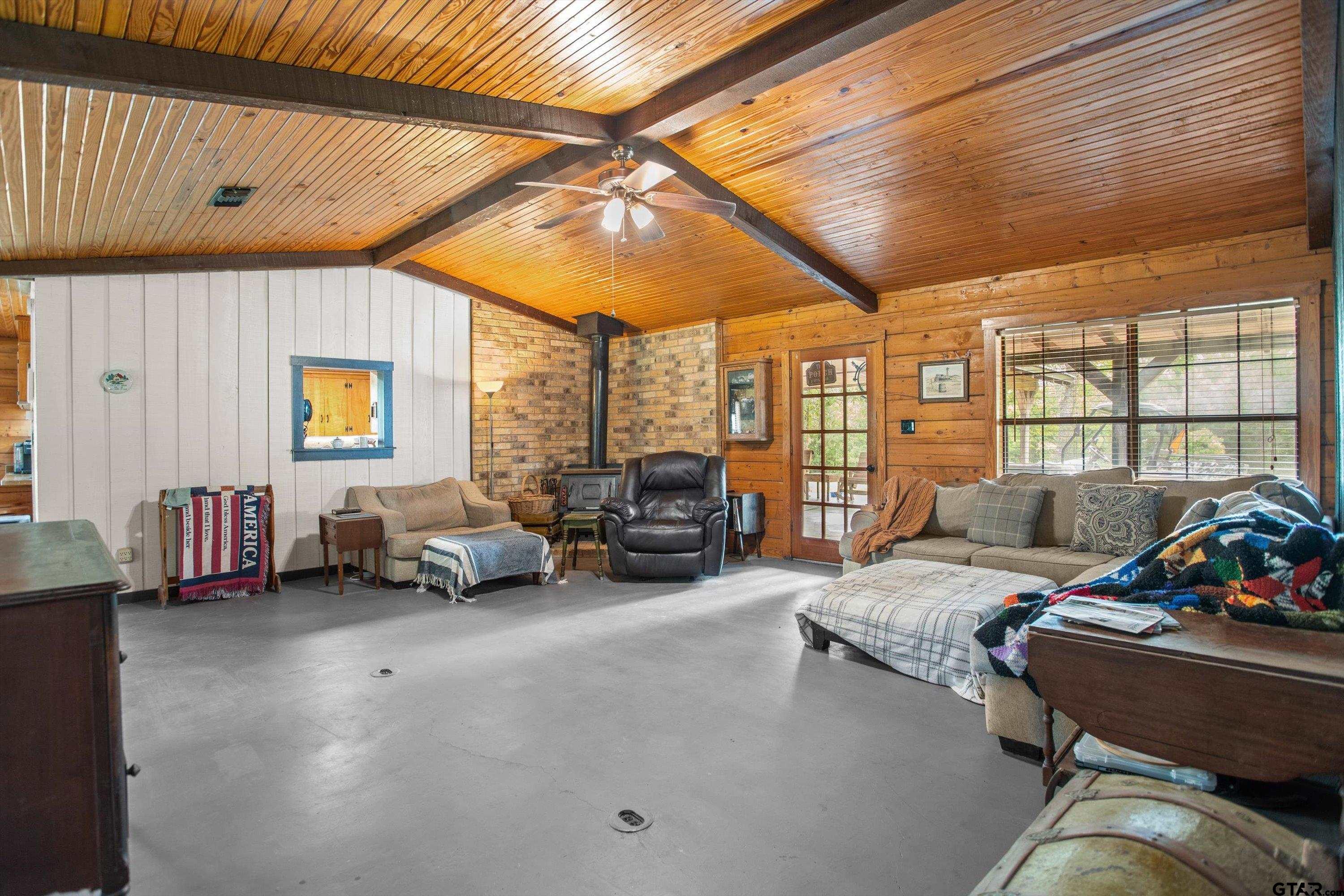 1642 Walker Road