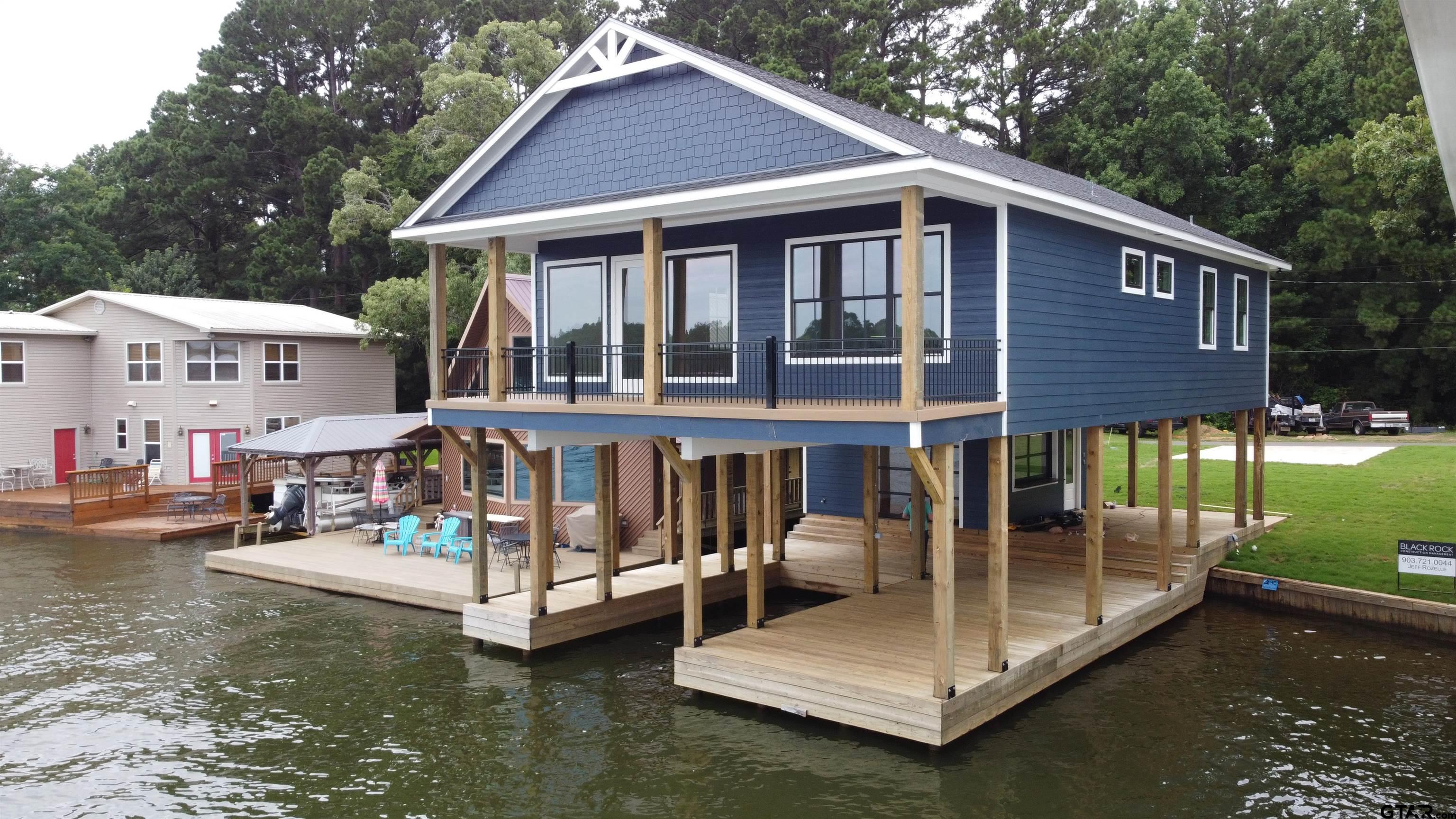 2630 Aqua Vista