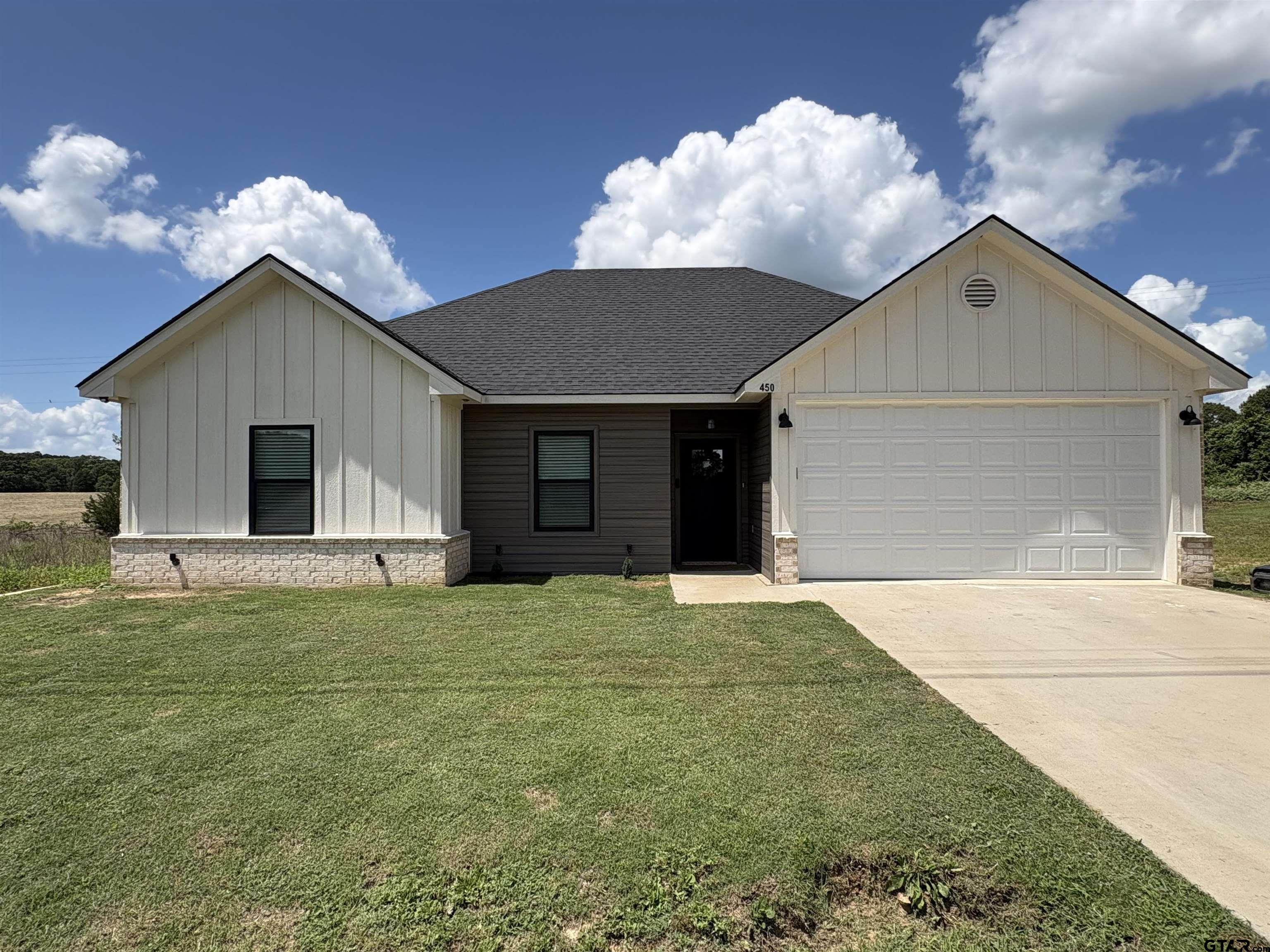 450 Lake Rd