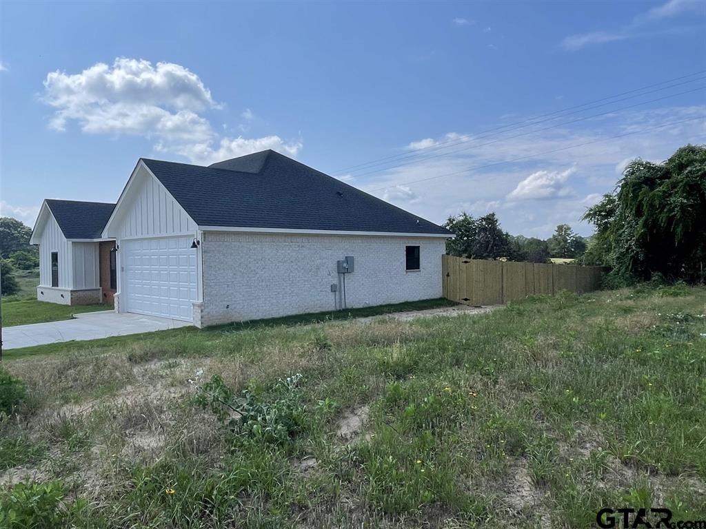 450 Lake Rd