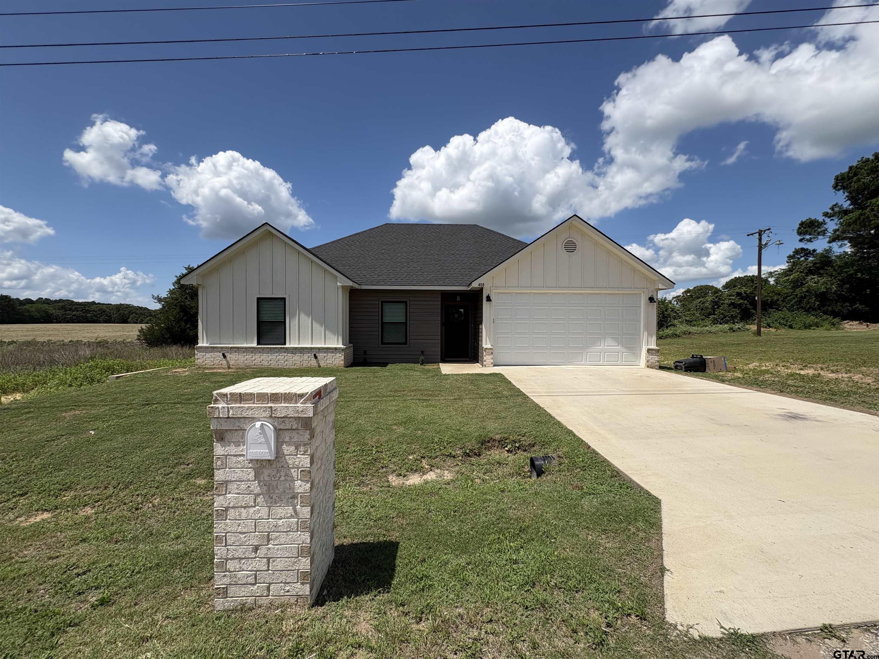 450 Lake Rd