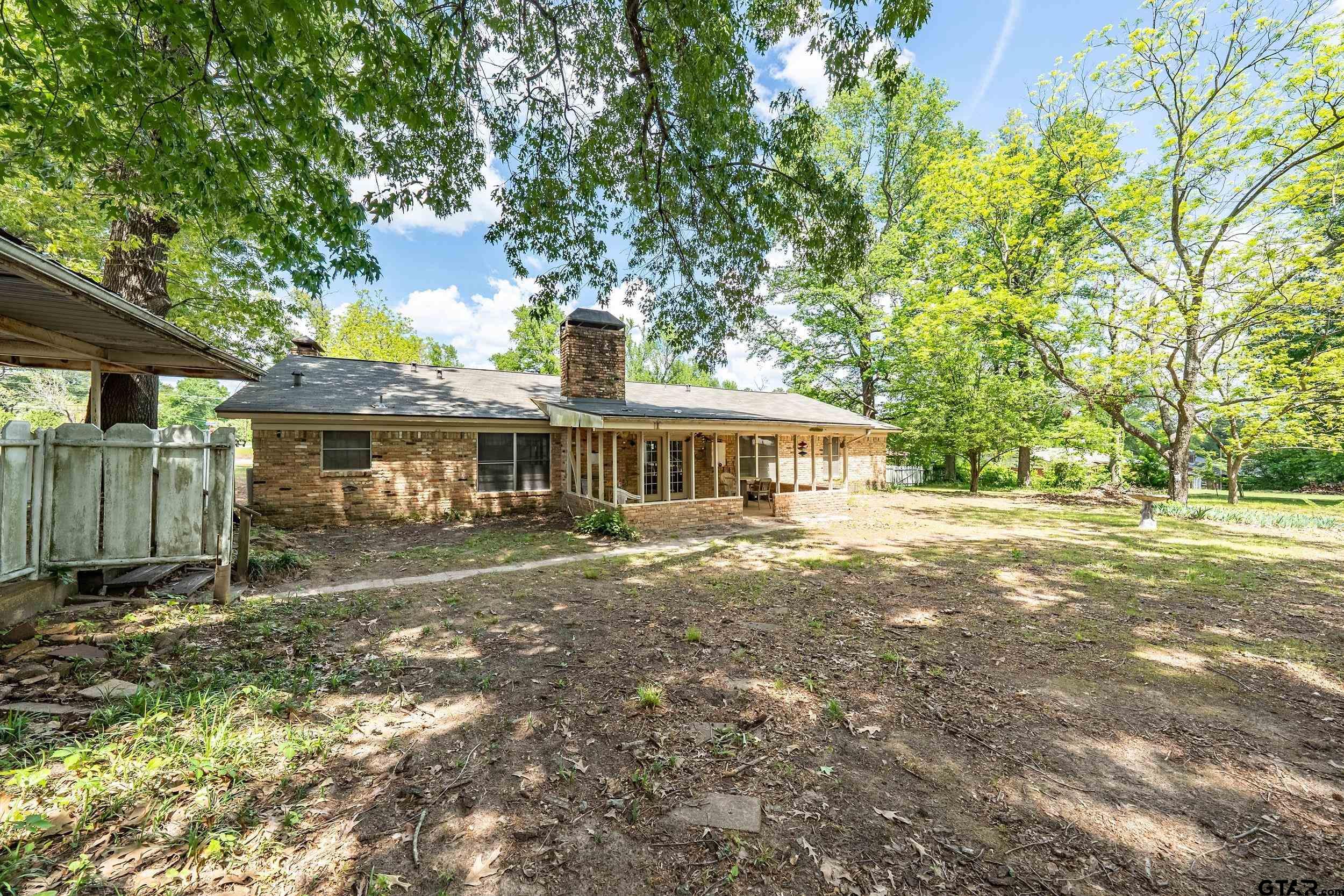 7434 Brookhollow Drive