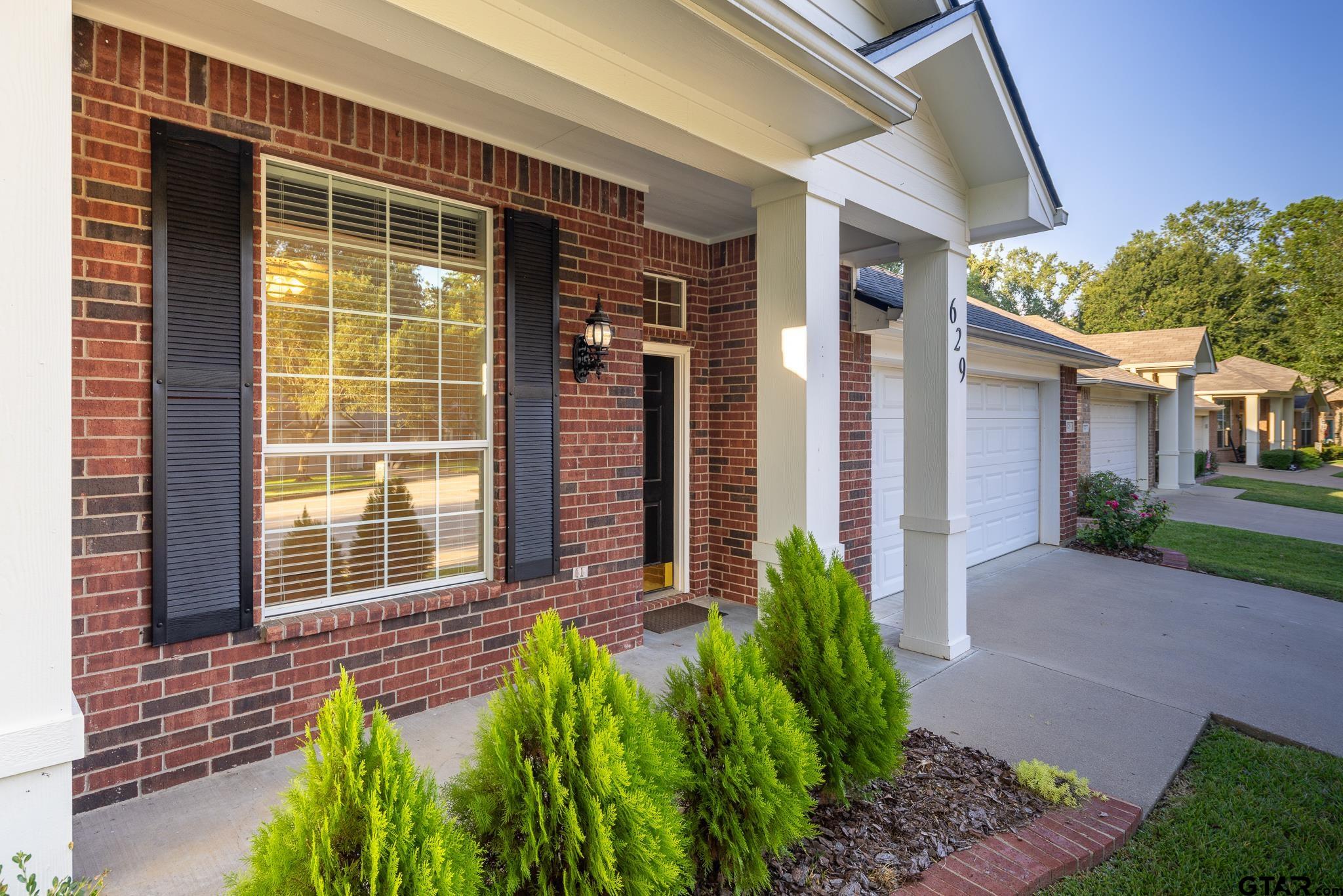 629 Winding Brook Ln