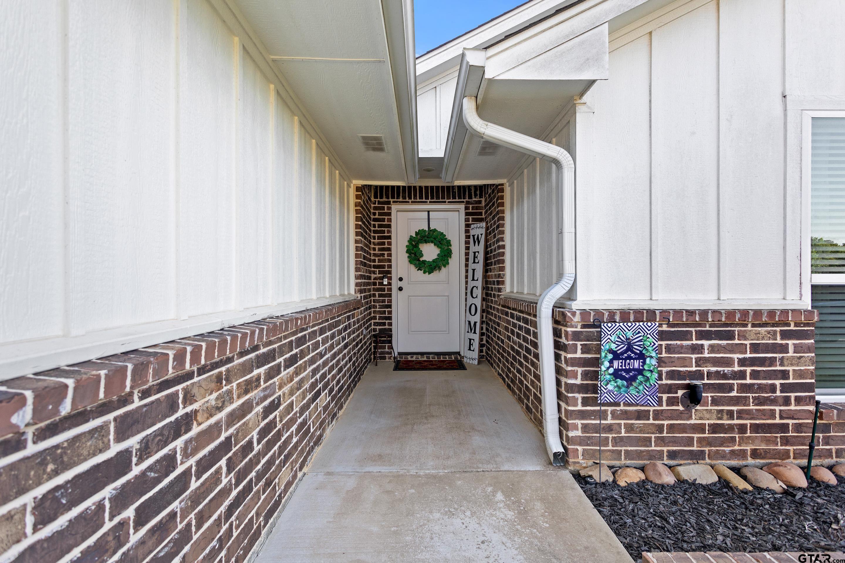 19890 Meadow West Lane