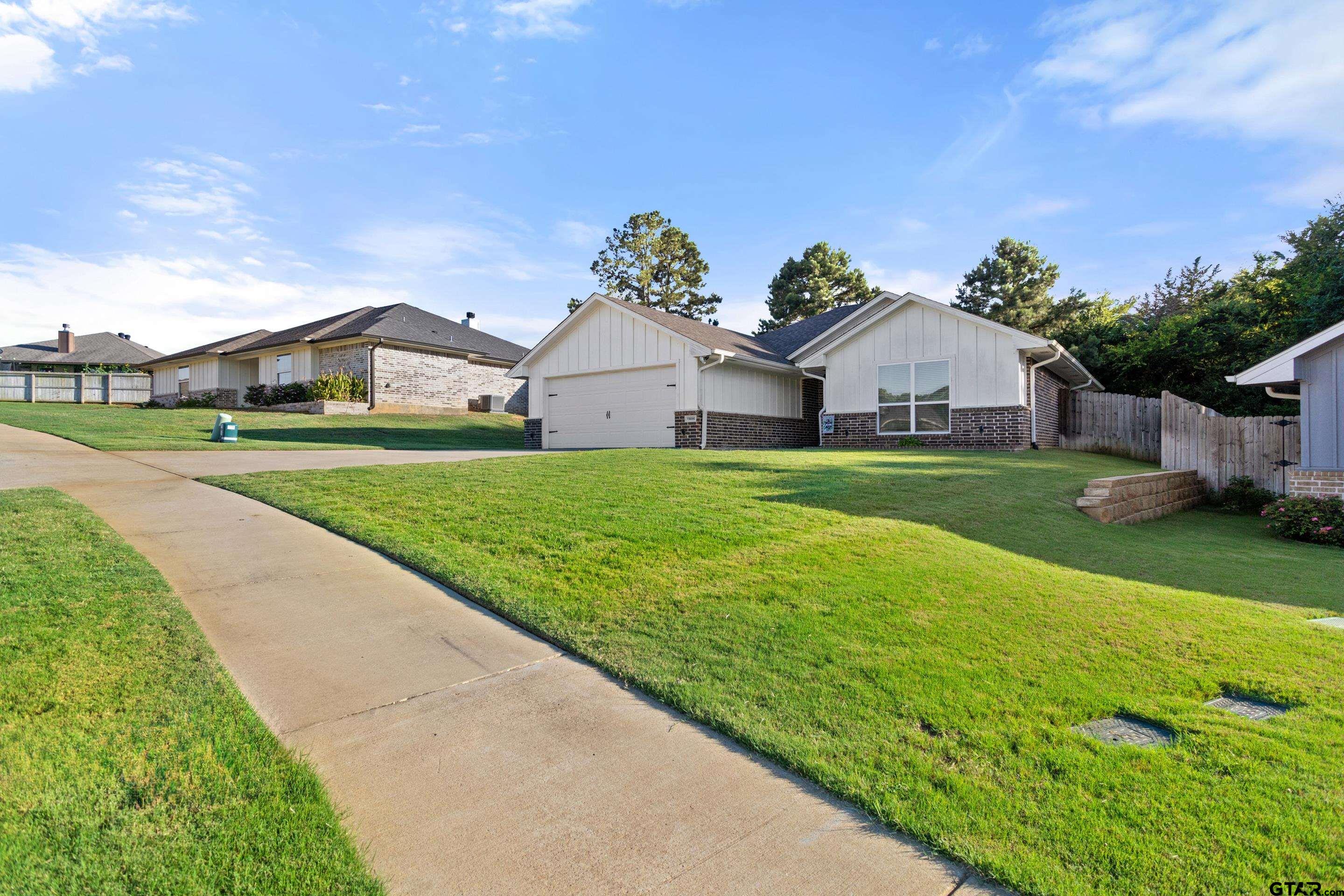 19890 Meadow West Lane
