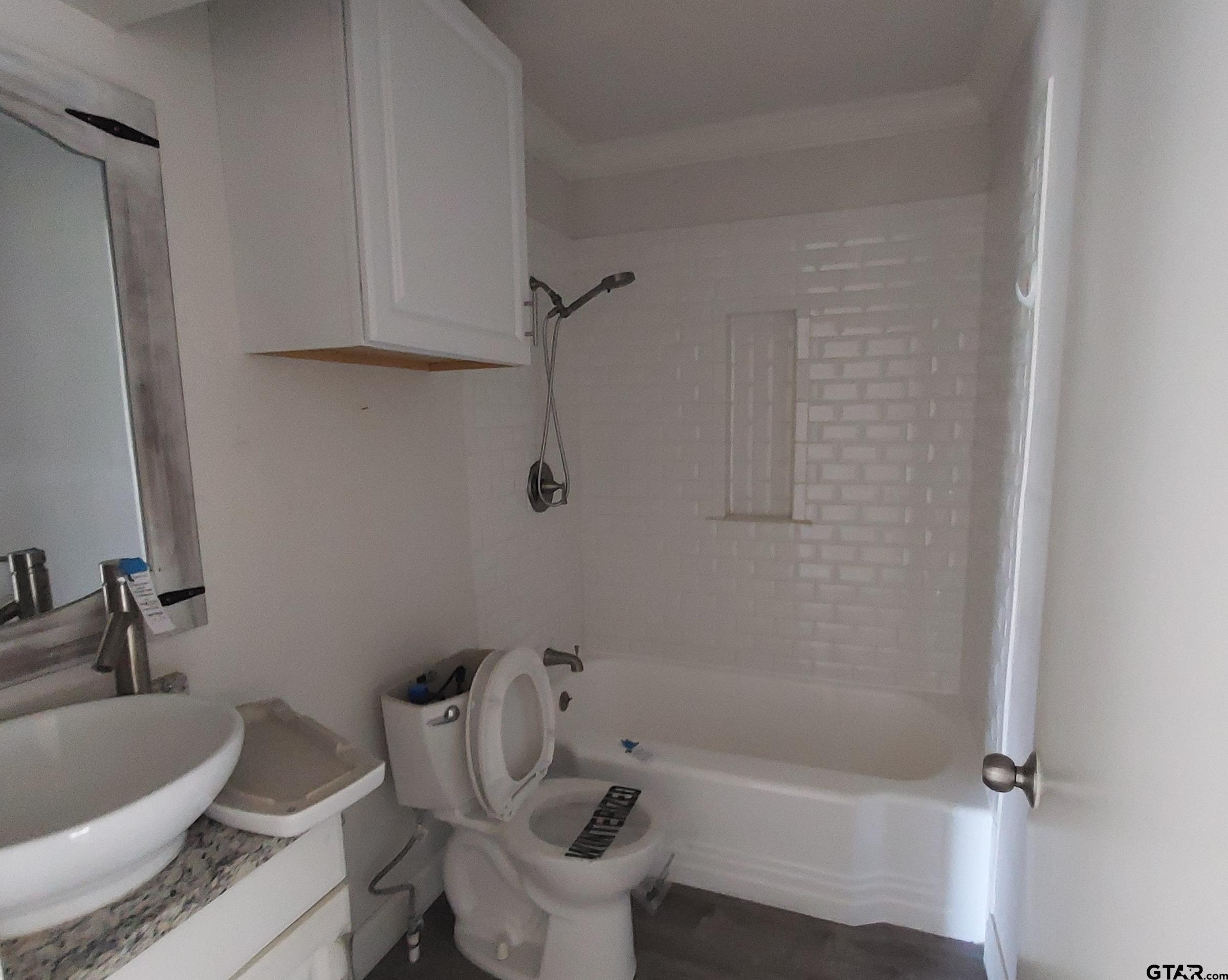 2208 Sampson Place