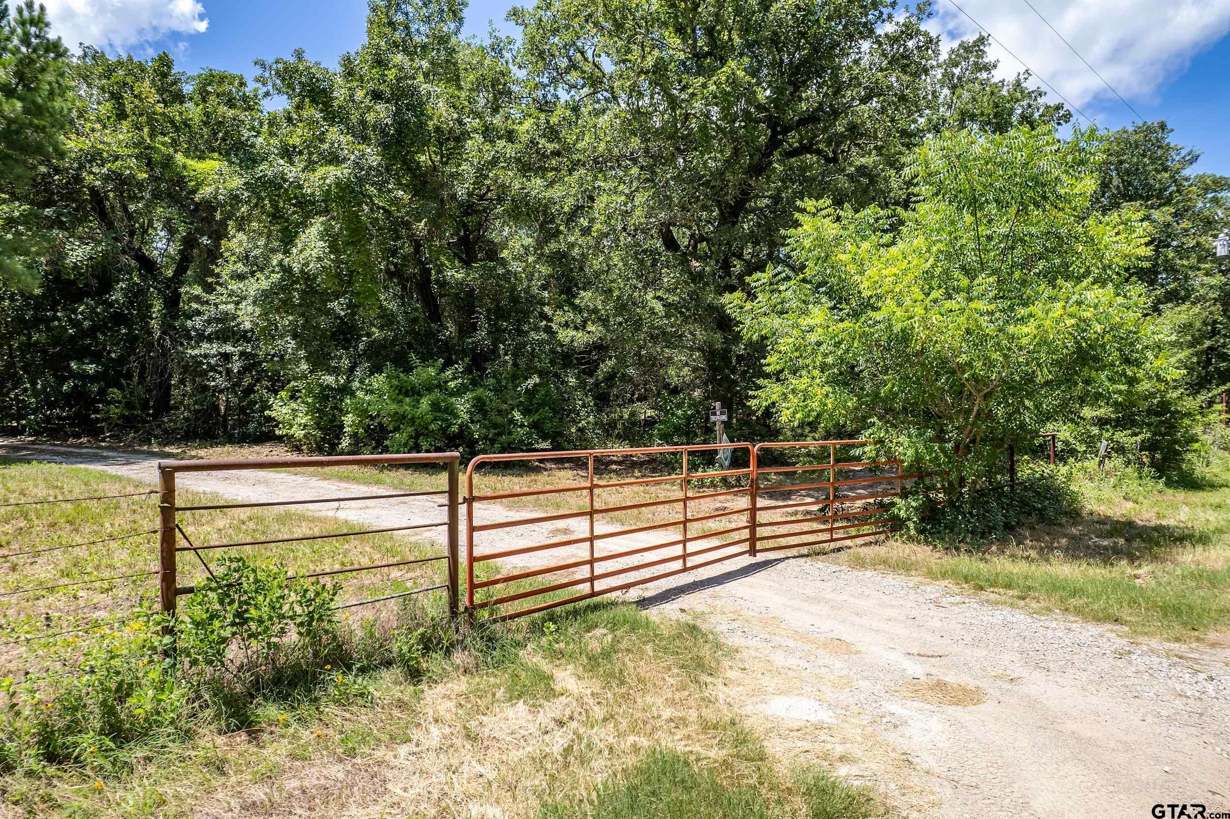 25325 County Road 462