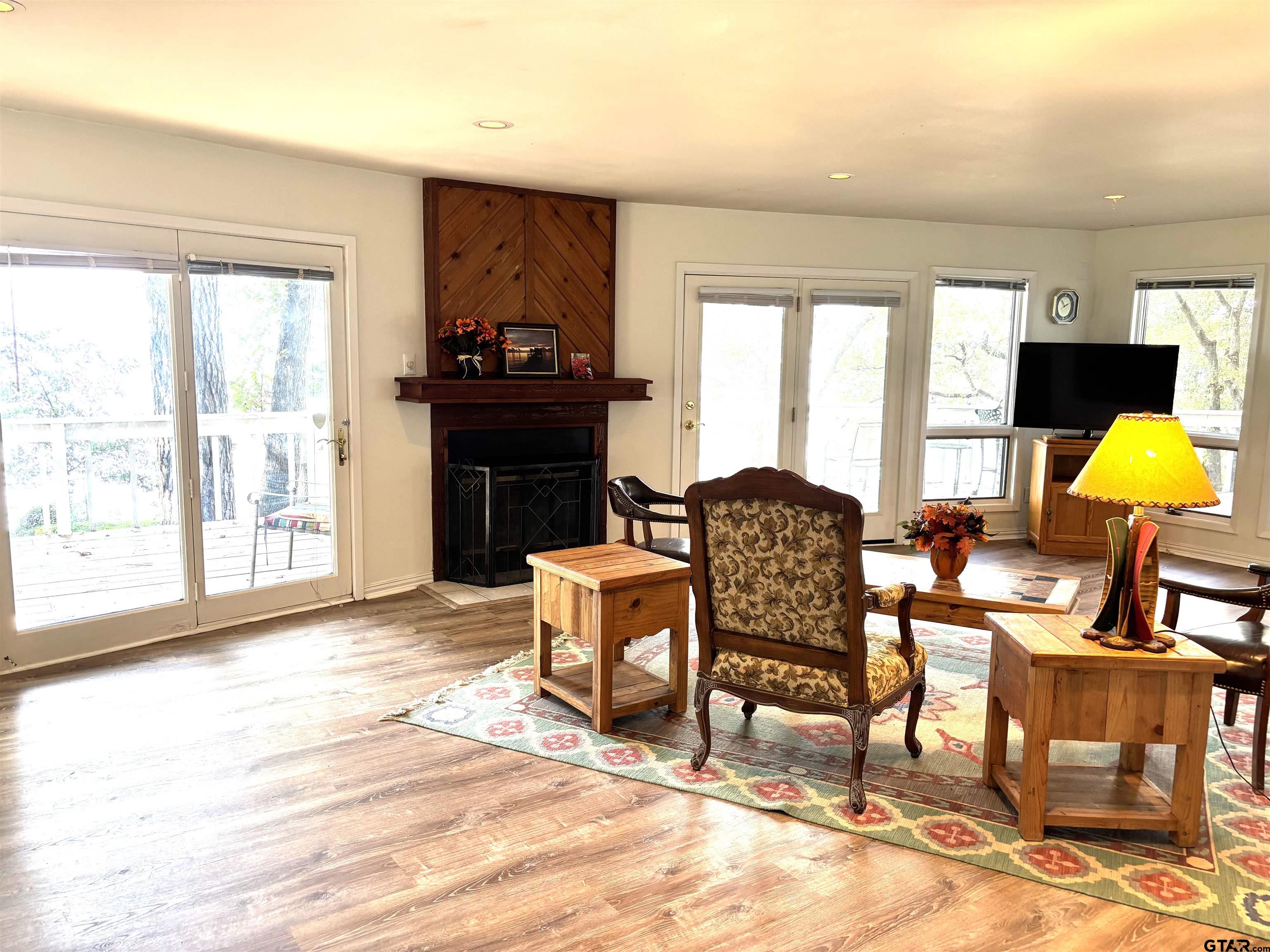 20868 Bay Shore DR.
