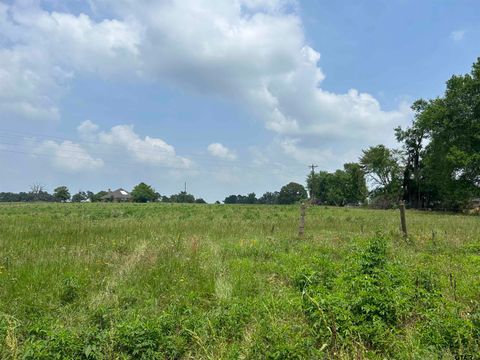 MLS: 25005459
