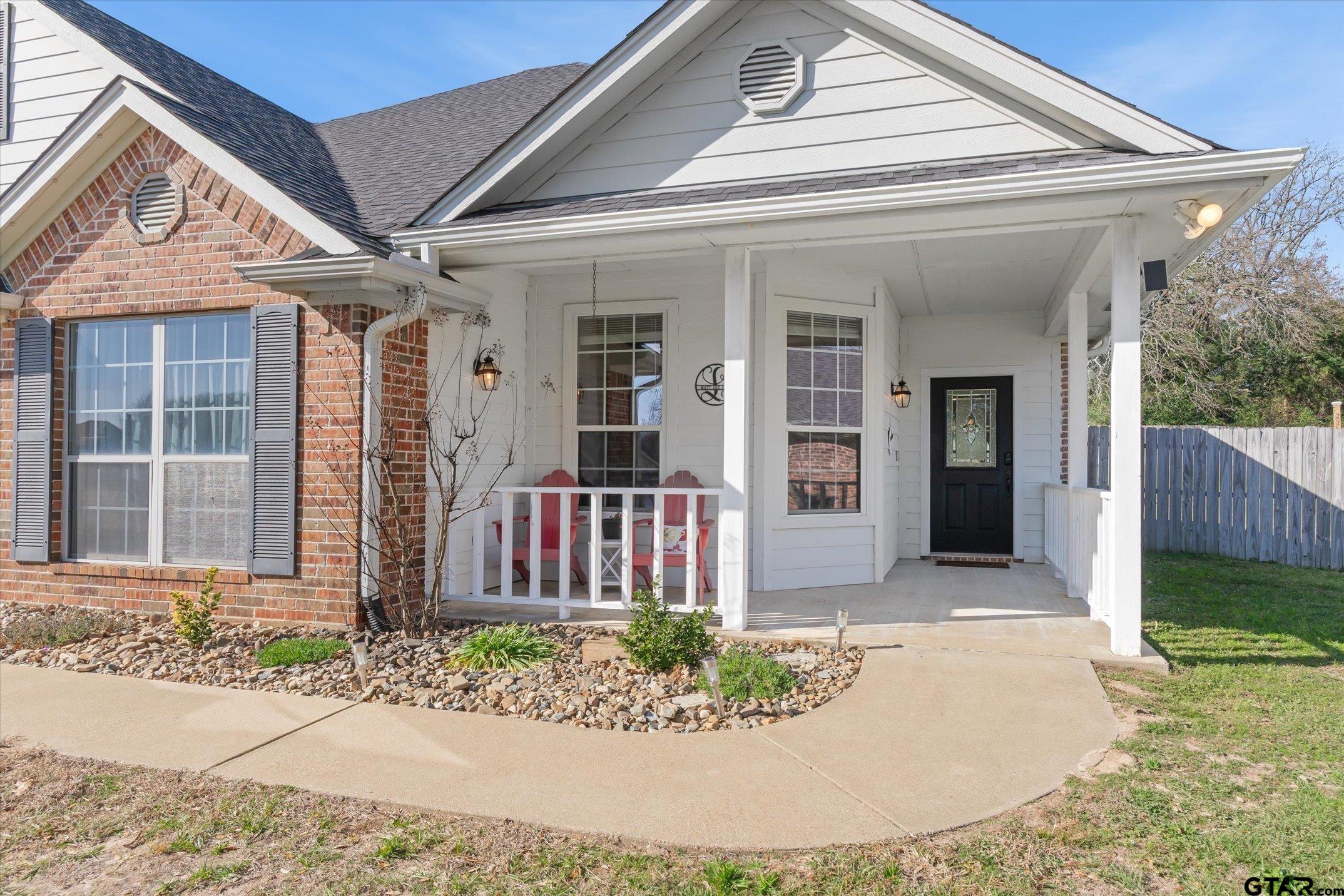 16091 Hickory Hills Dr